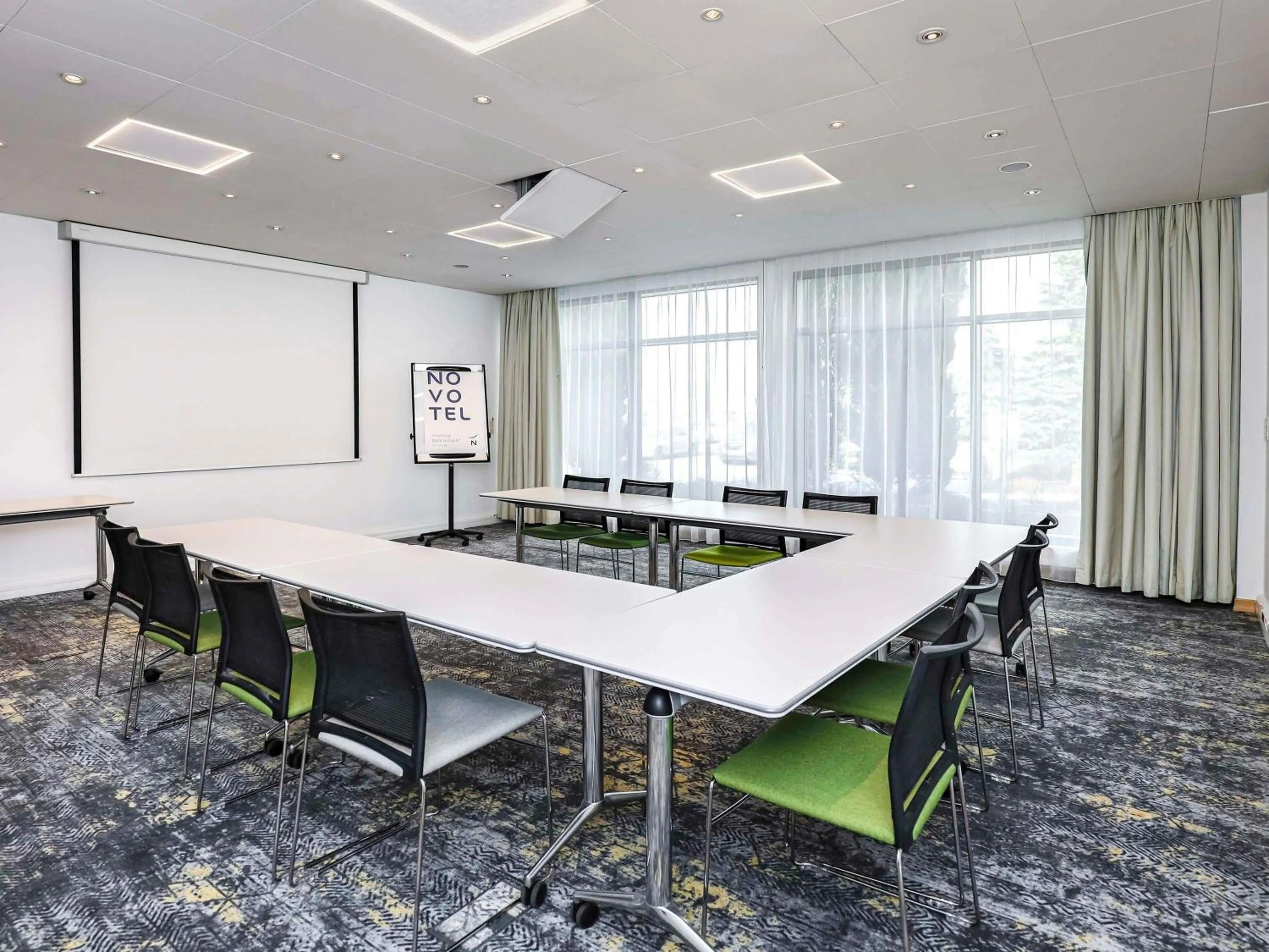 Meeting/conference room in Novotel Poznań Malta