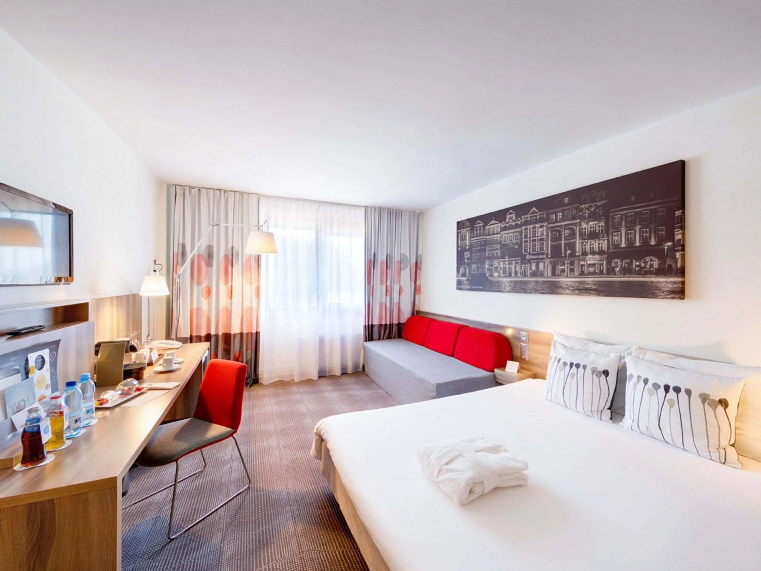 Bedroom, Bed in Novotel Poznań Malta