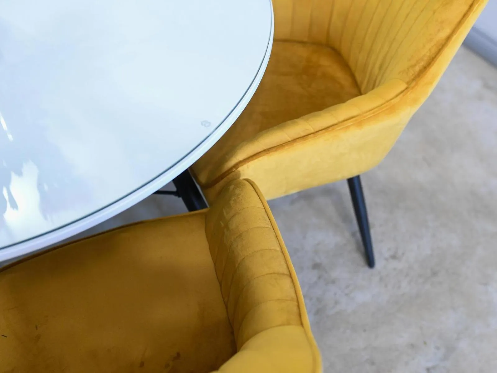 Seating area in Next To Apartment Hotel