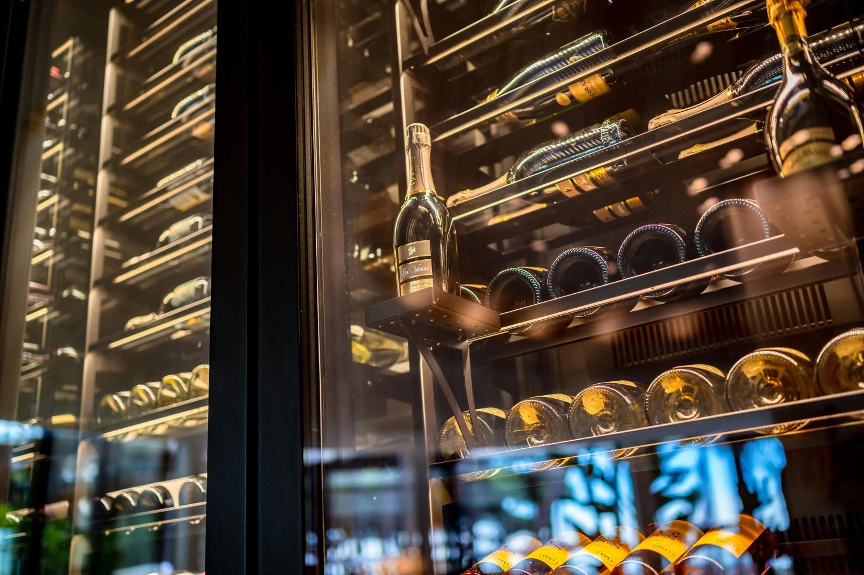 Restaurant/places to eat in Bellevue Hotel & Resort