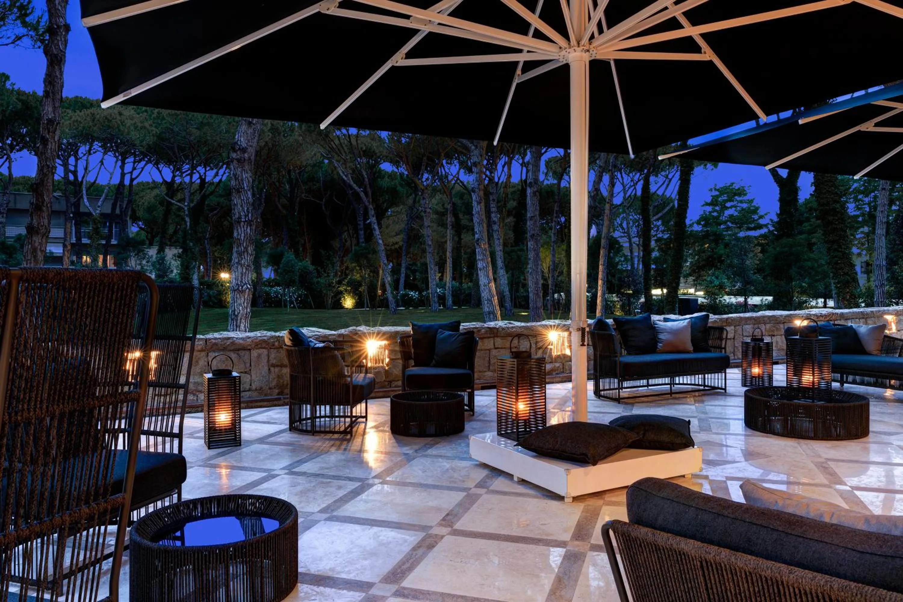 Patio in Bellevue Hotel & Resort