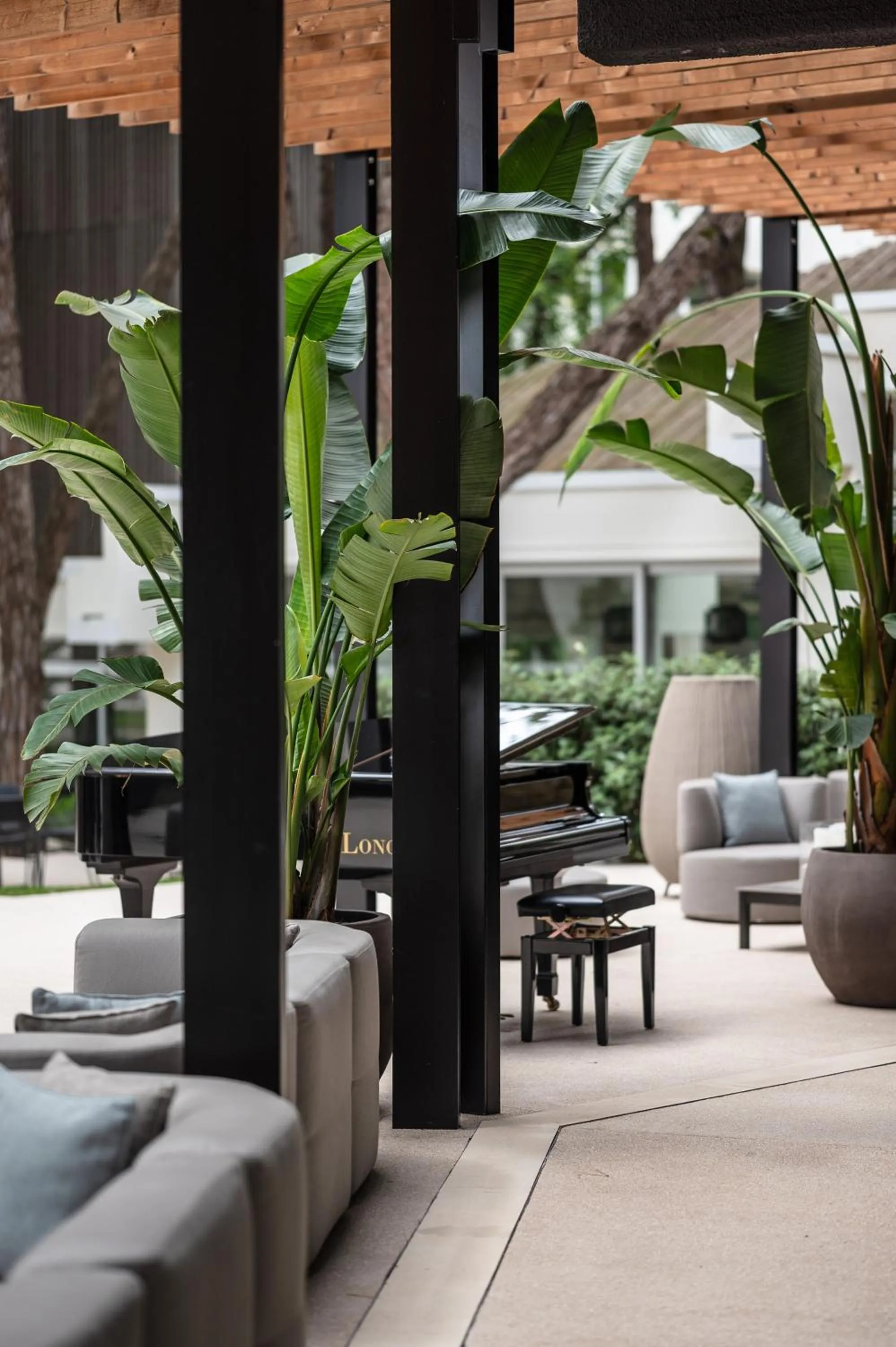 Patio in Bellevue Hotel & Resort