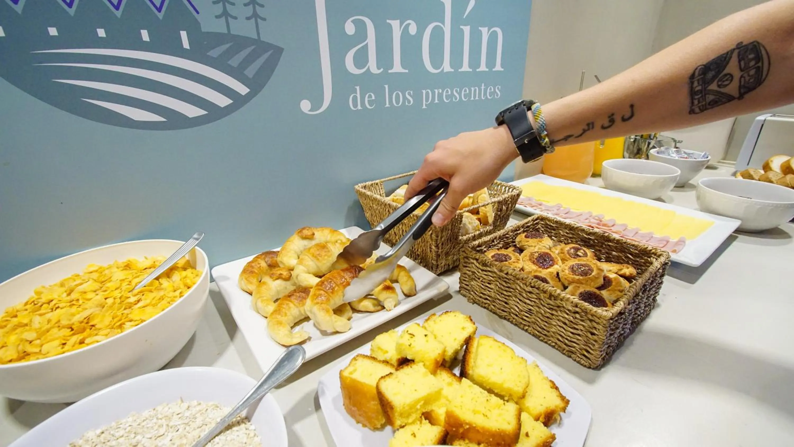 Breakfast in Apart Hotel Jardín
