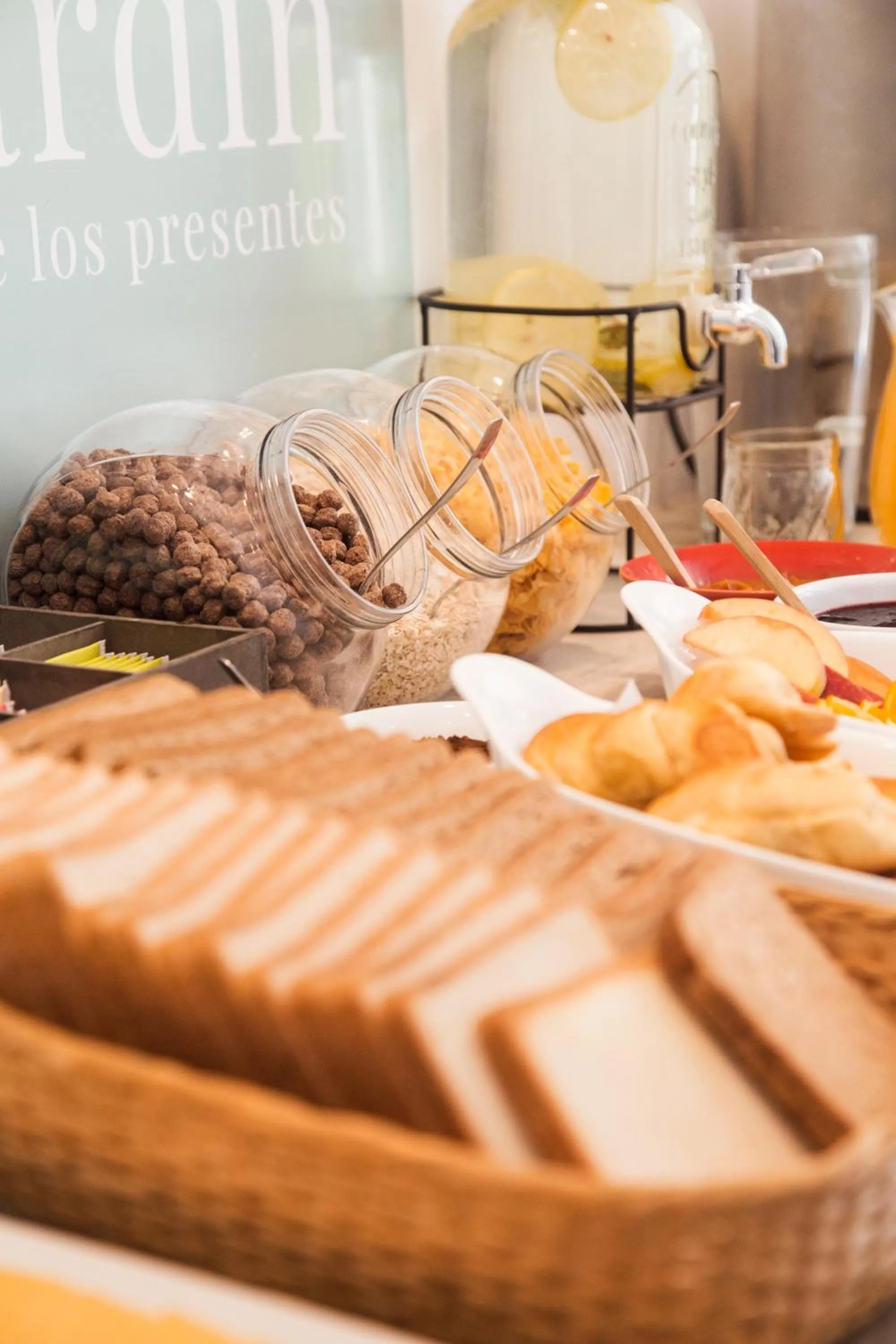 Breakfast in Apart Hotel Jardín