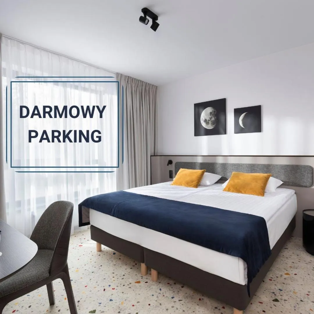 Parking, Bed in Antares Hotel