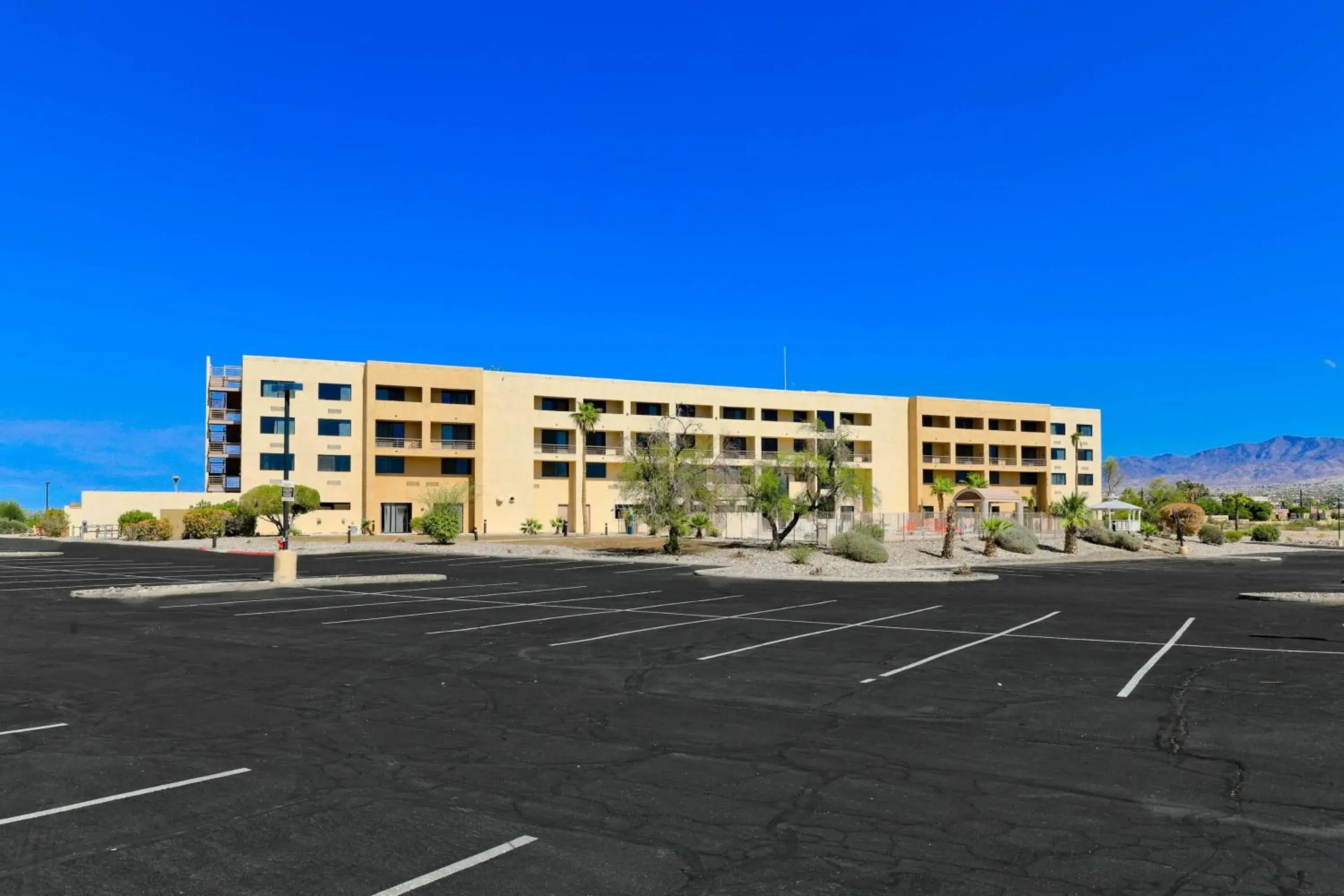 Property building in Studio 6 Suites Lake Havasu City AZ Property building in Studio 6 Suites Lake Havasu City AZ