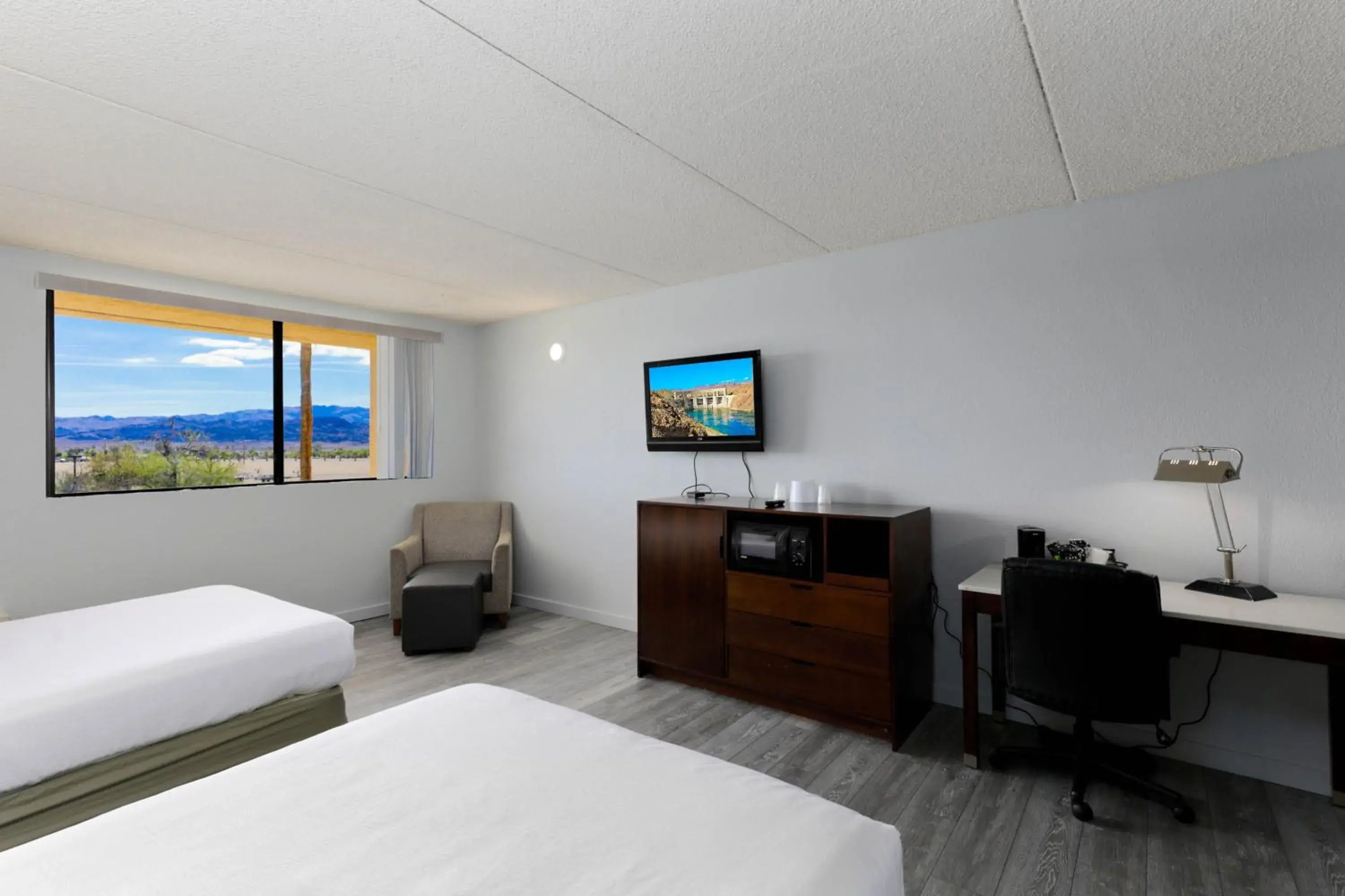 Bedroom, Bed in Studio 6 Suites Lake Havasu City AZ Bedroom, Bed in Studio 6 Suites Lake Havasu City AZ