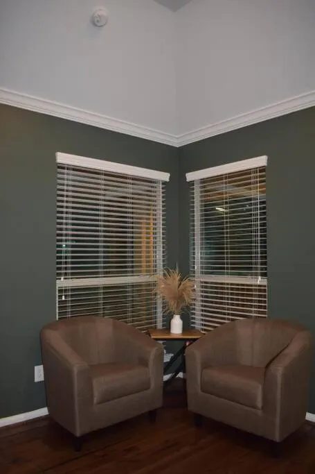 Spacious Conroe Home around 4 miles to the Lake