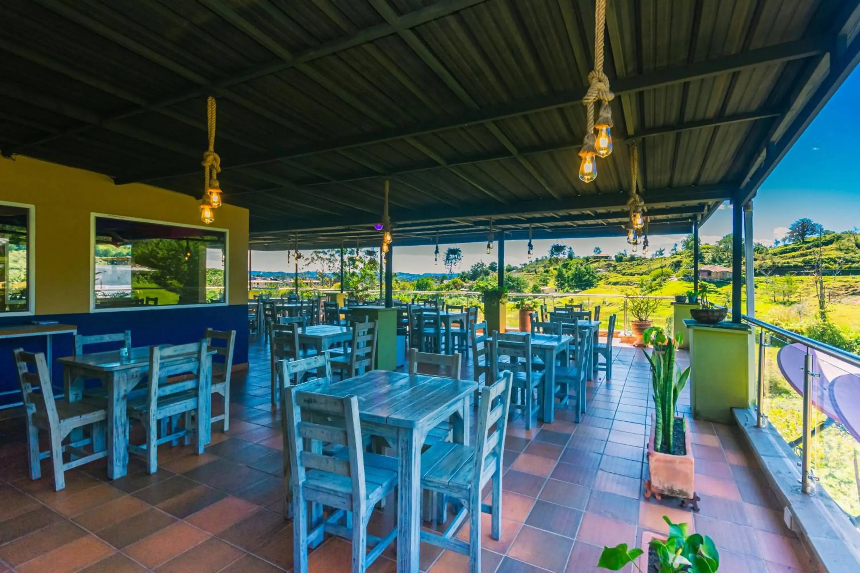Restaurant/places to eat in Hotel Bambu Guatape Restaurant/places to eat in Hotel Bambu Guatape