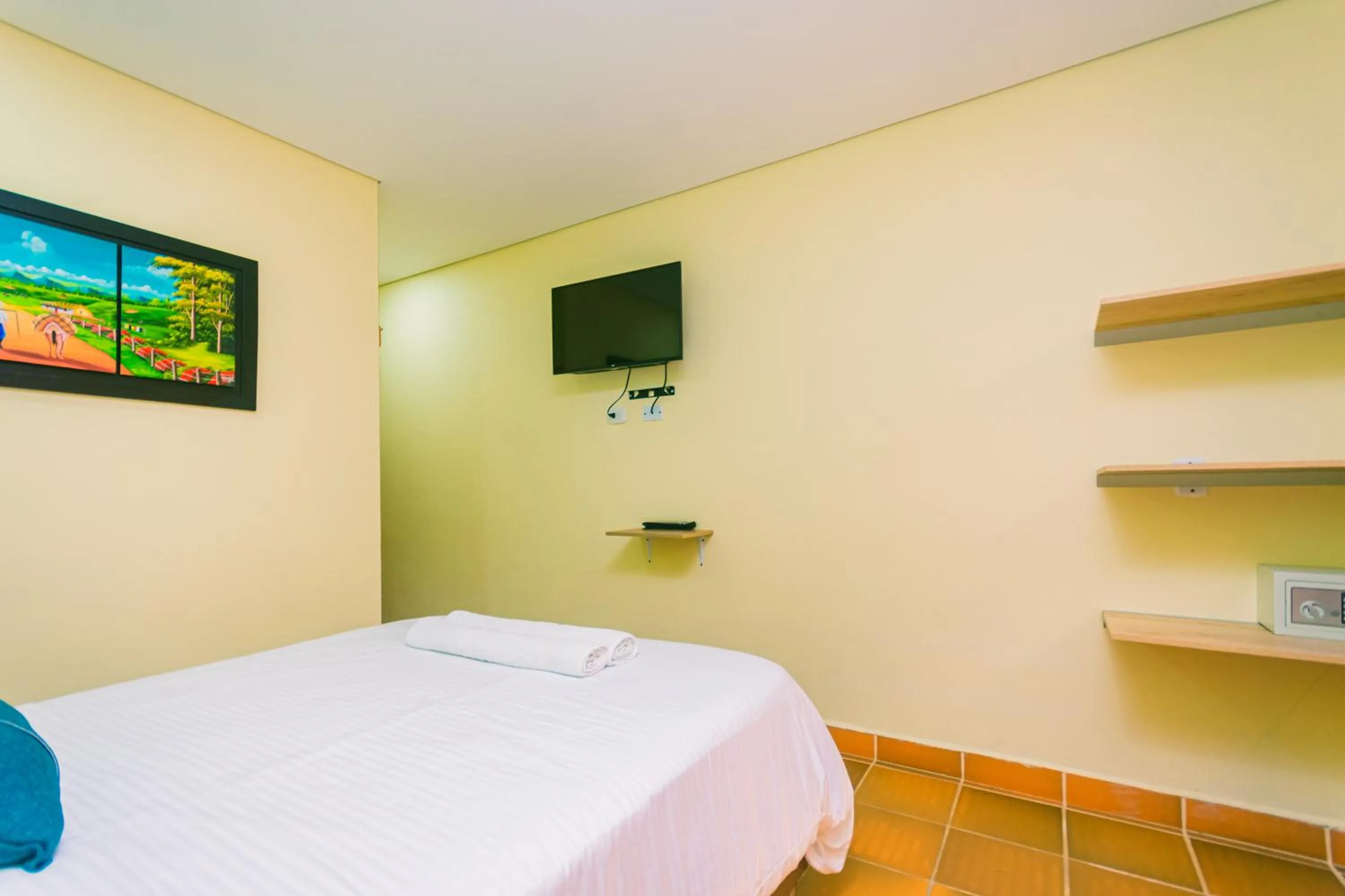 Bedroom, Bed in Hotel Bambu Guatape