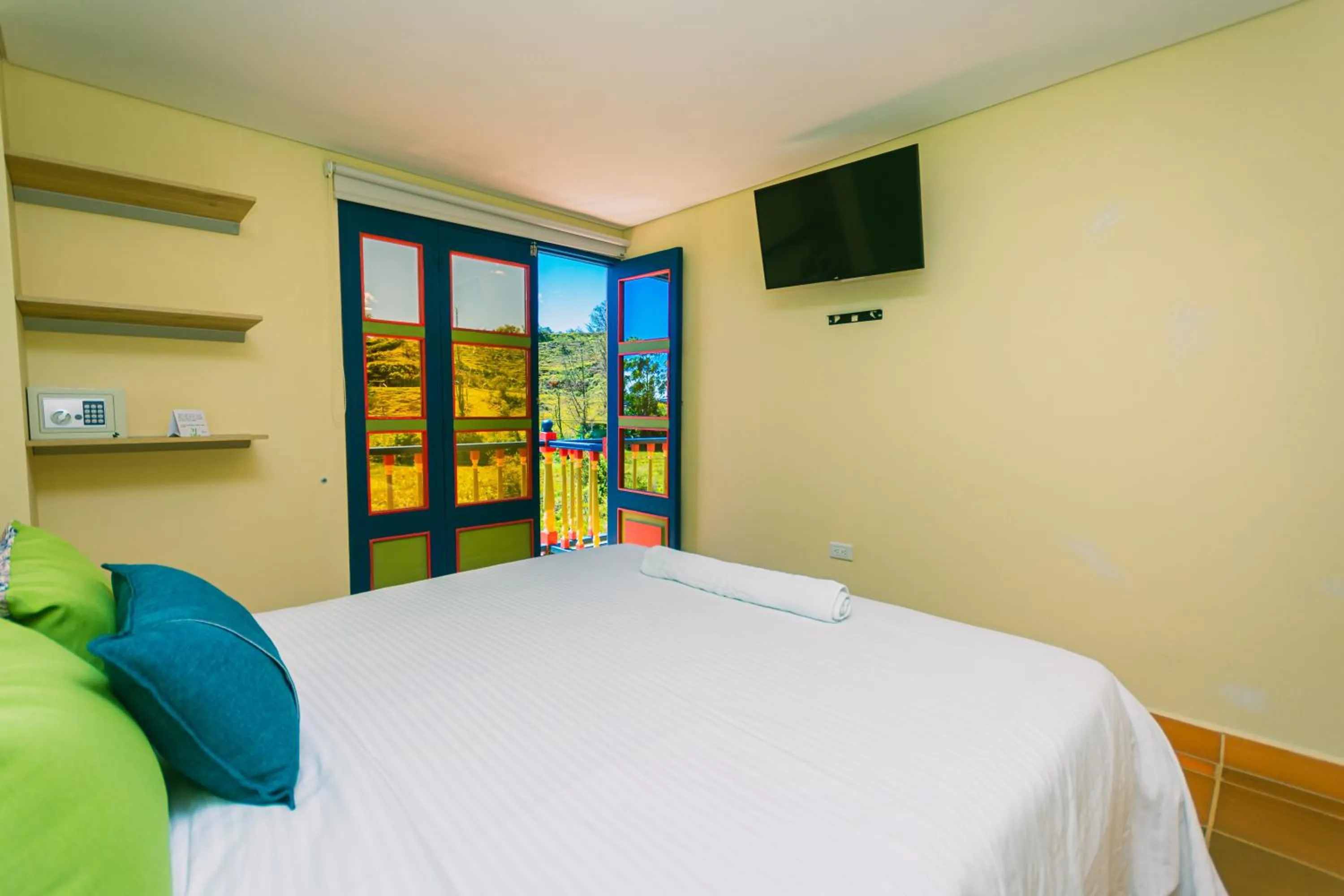 Bed in Hotel Bambu Guatape