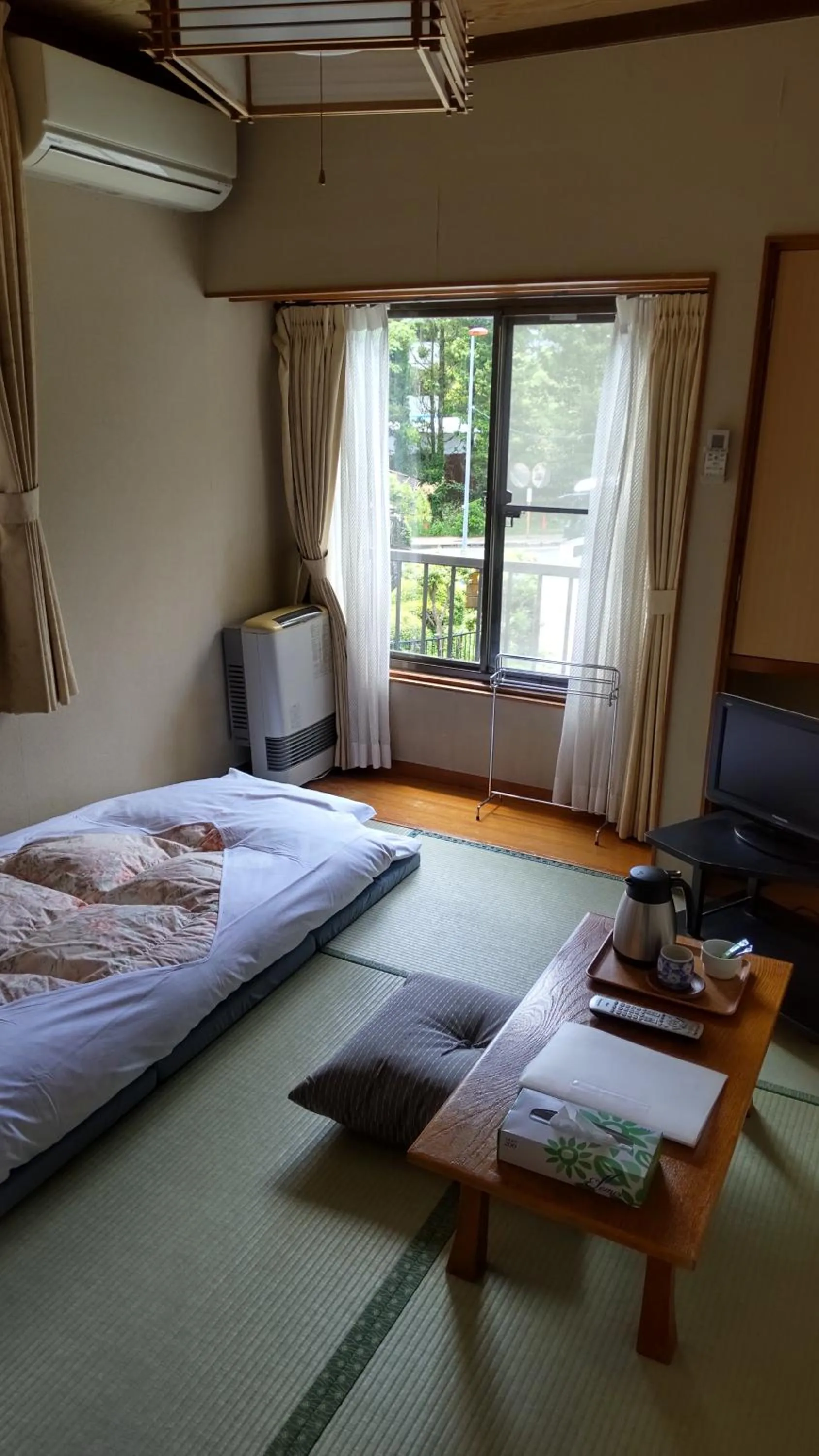 Photo of the whole room, Bed in Moto-Hakone Guest House