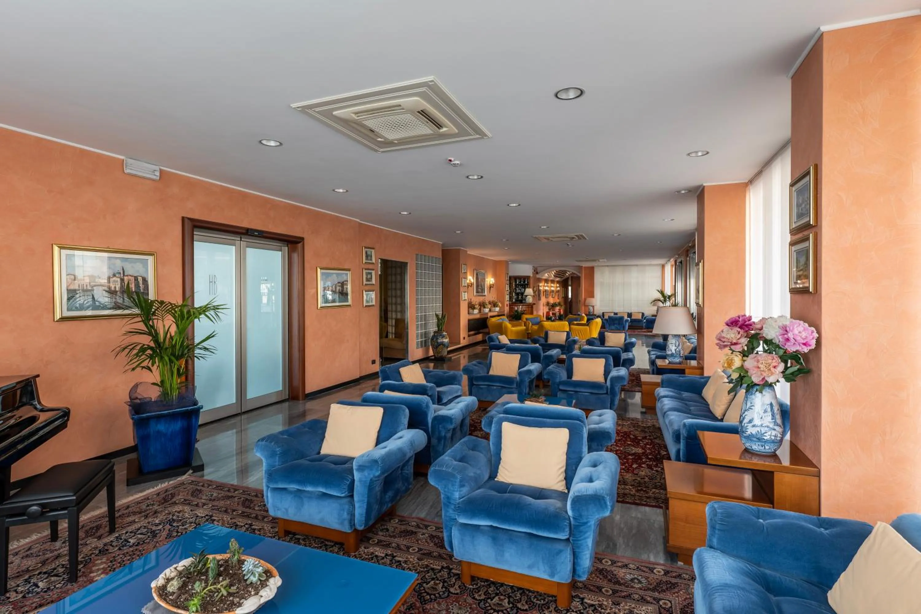 Living room in Hotel Bellevue Et Mediterranée