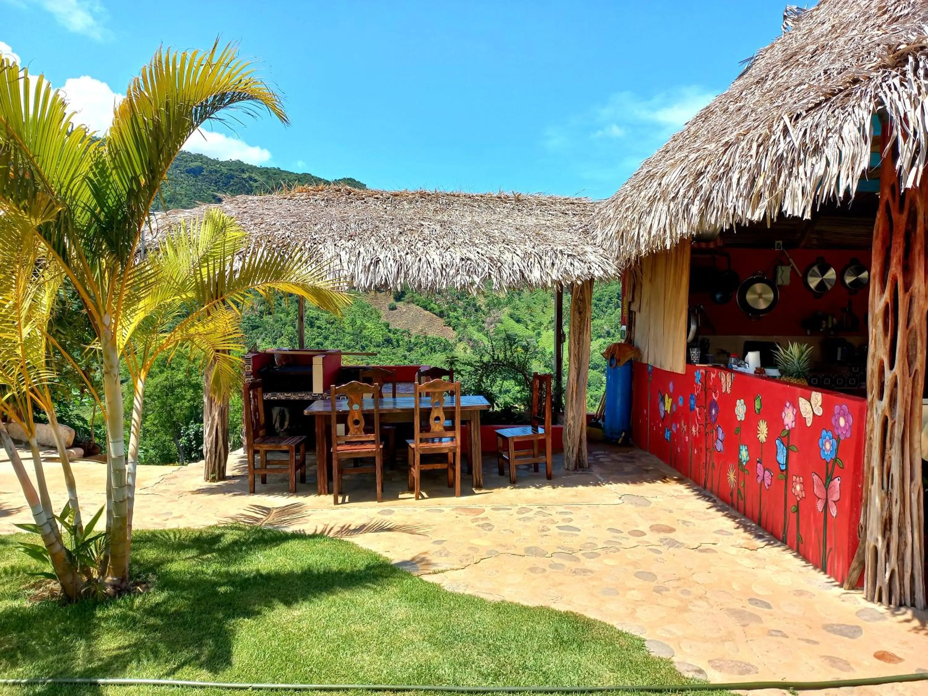 Treasure by the Sea Resort - Happy Hill