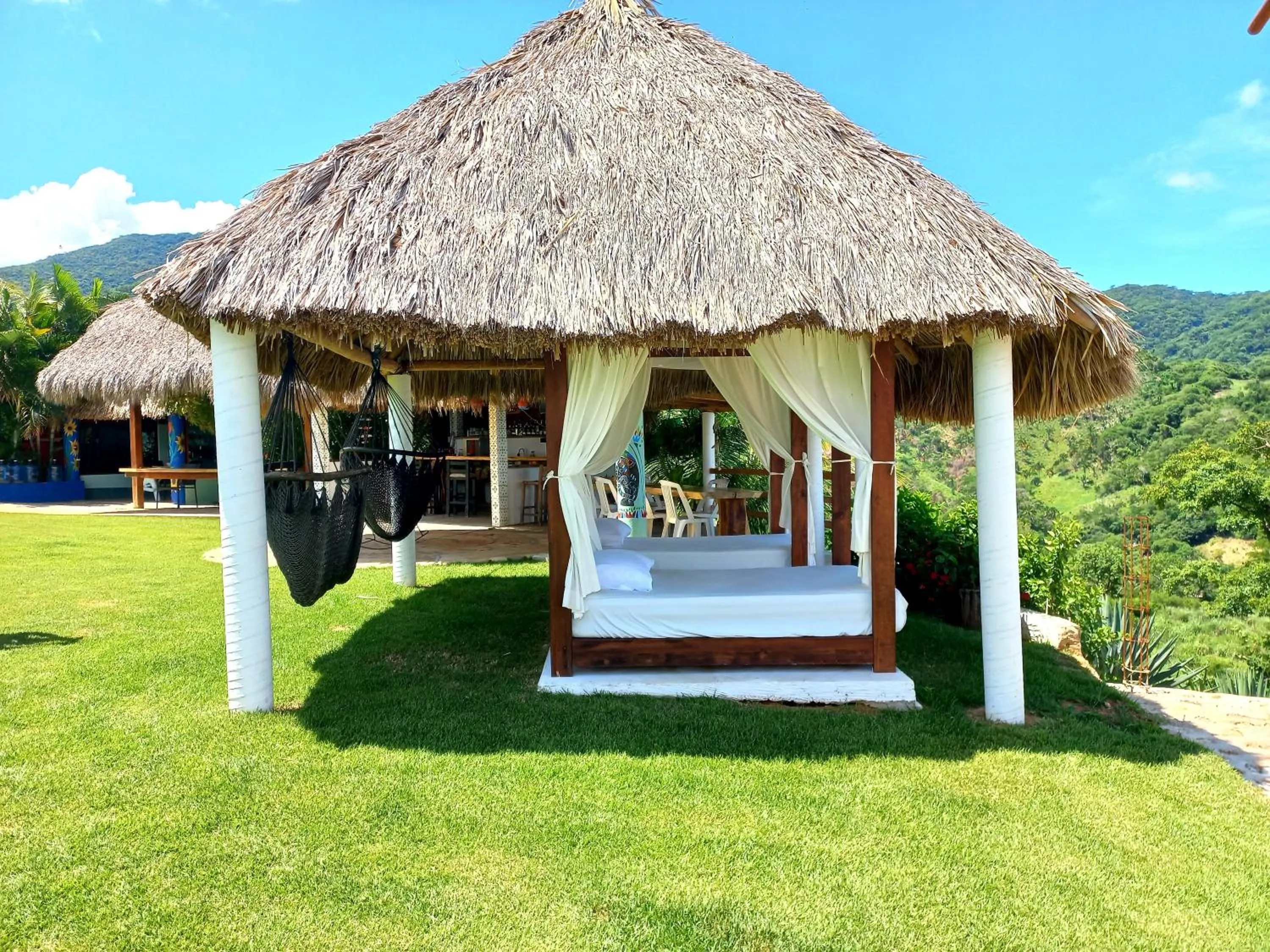 Treasure by the Sea Resort - Happy Hill