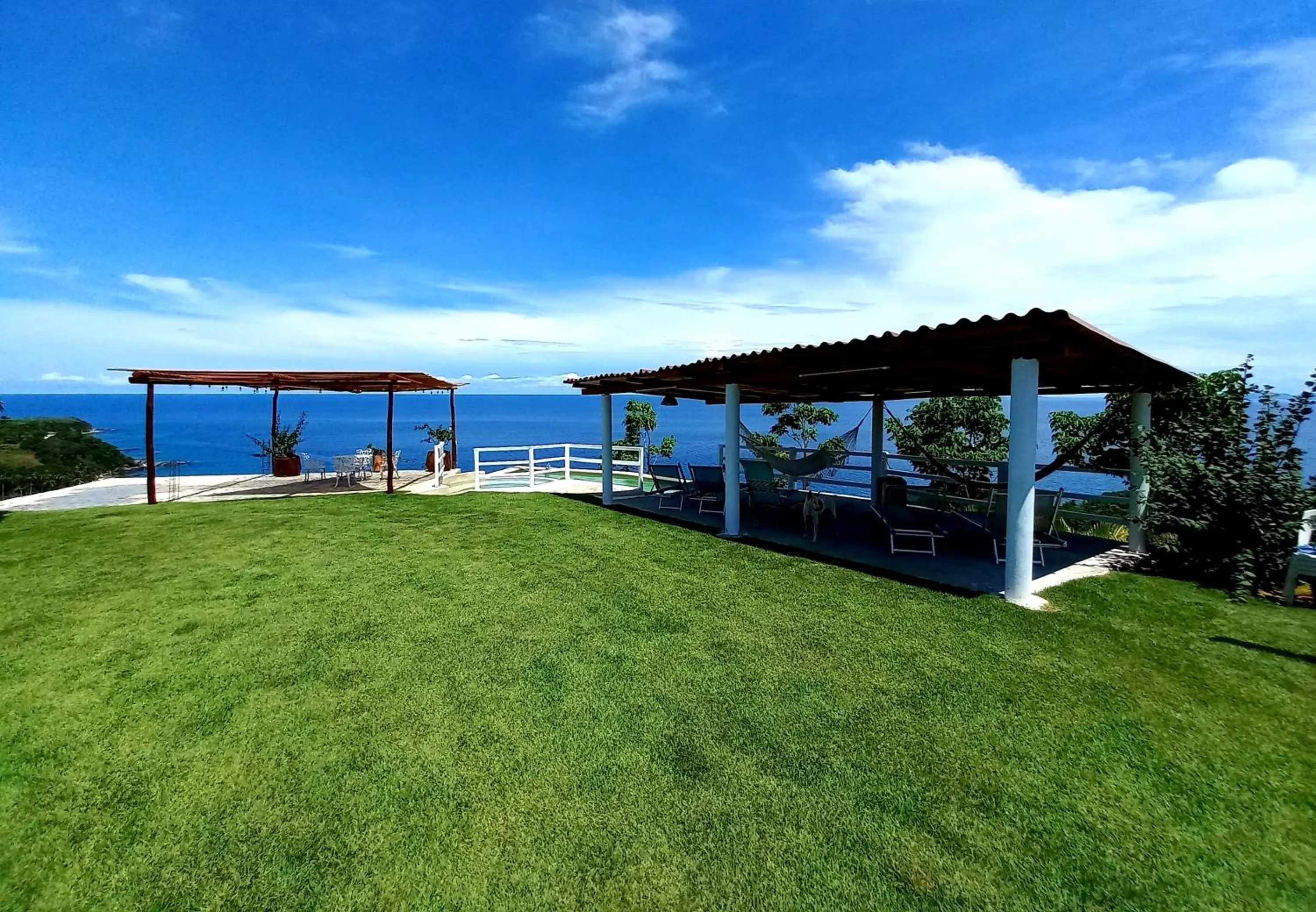 Swimming pool in Treasure by the Sea Resort - Happy Hill