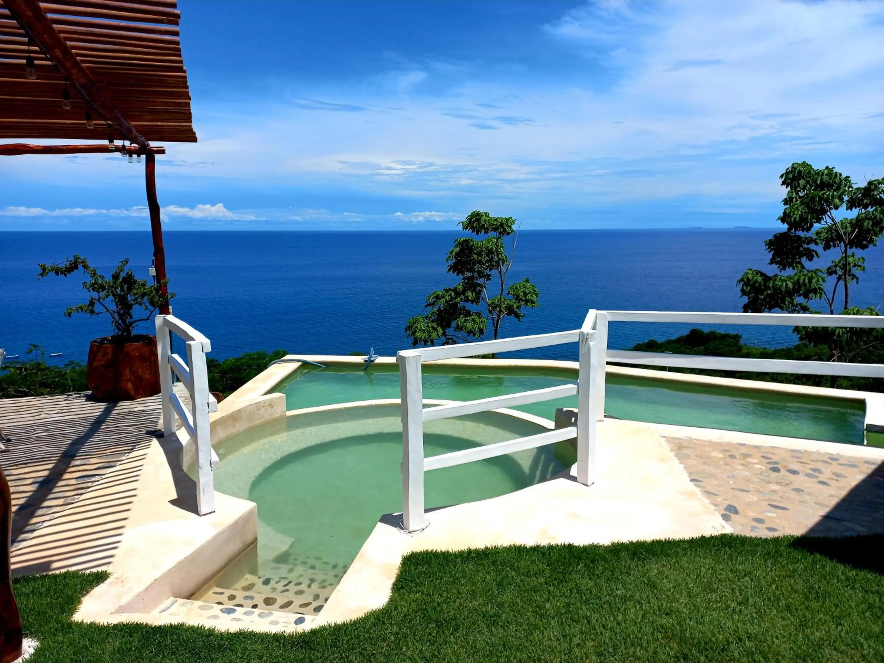 Swimming pool in Treasure by the Sea Resort - Happy Hill