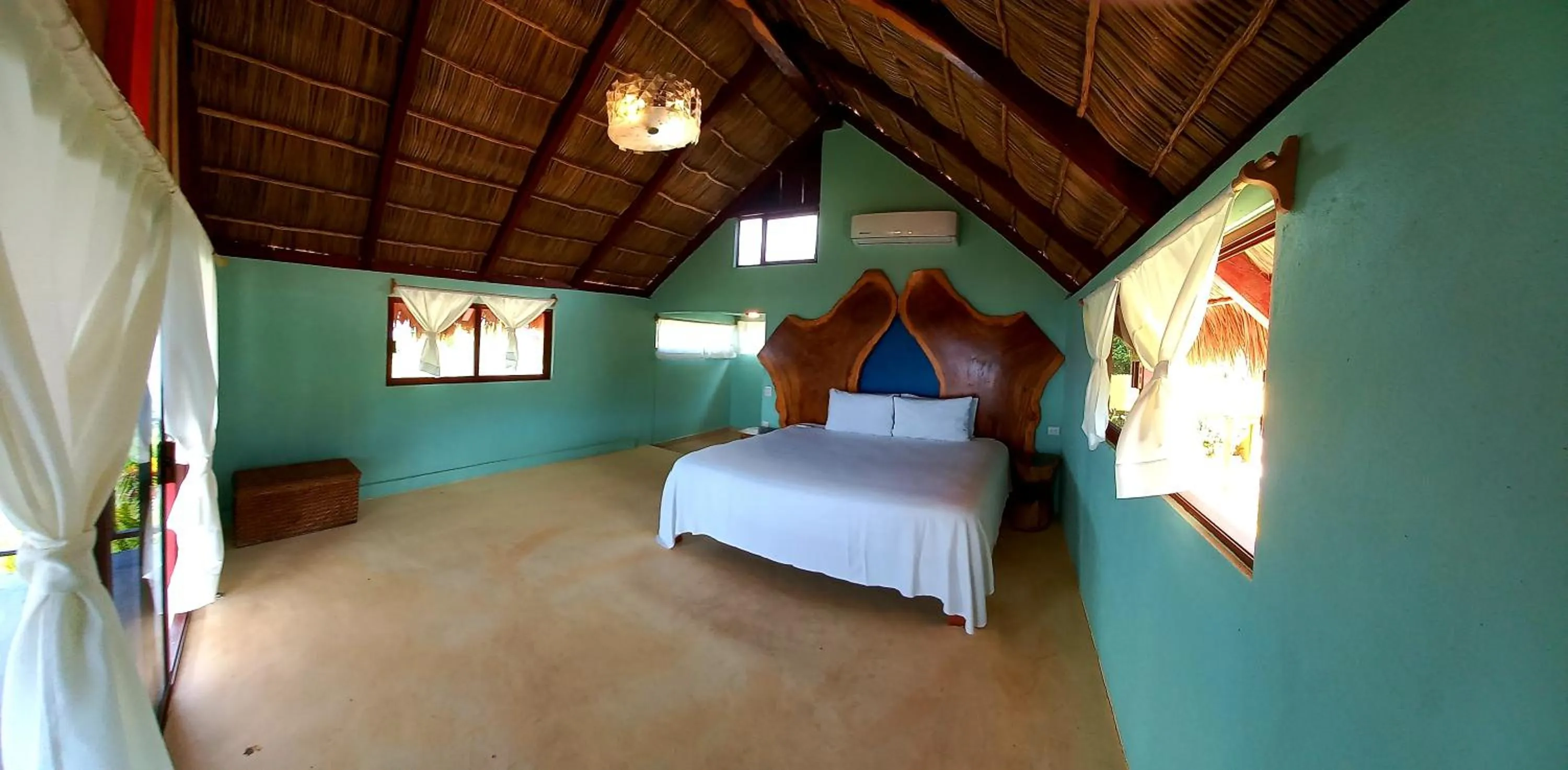 Treasure by the Sea Resort - Happy Hill