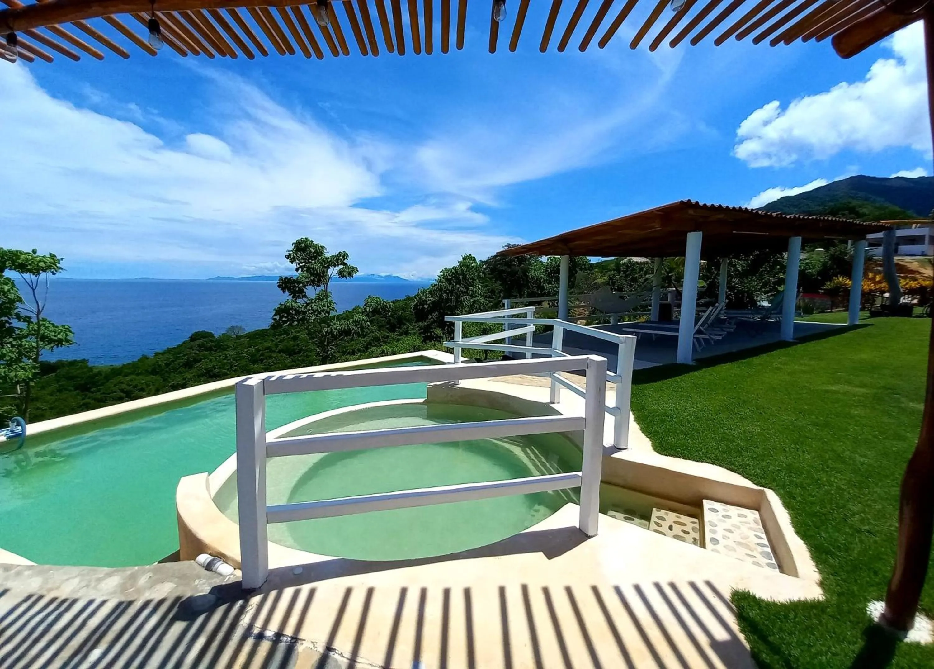 Treasure by the Sea Resort - Happy Hill