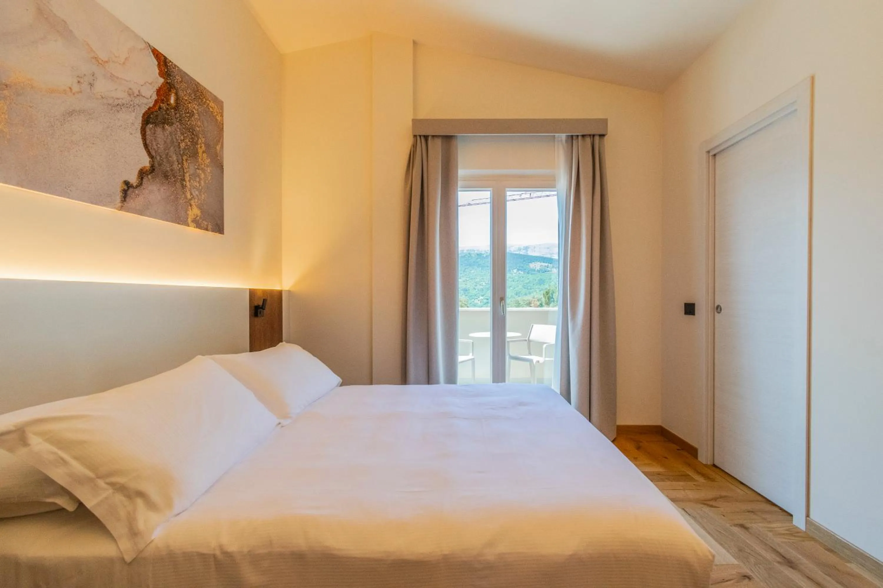 Bed in Madi city Hotel