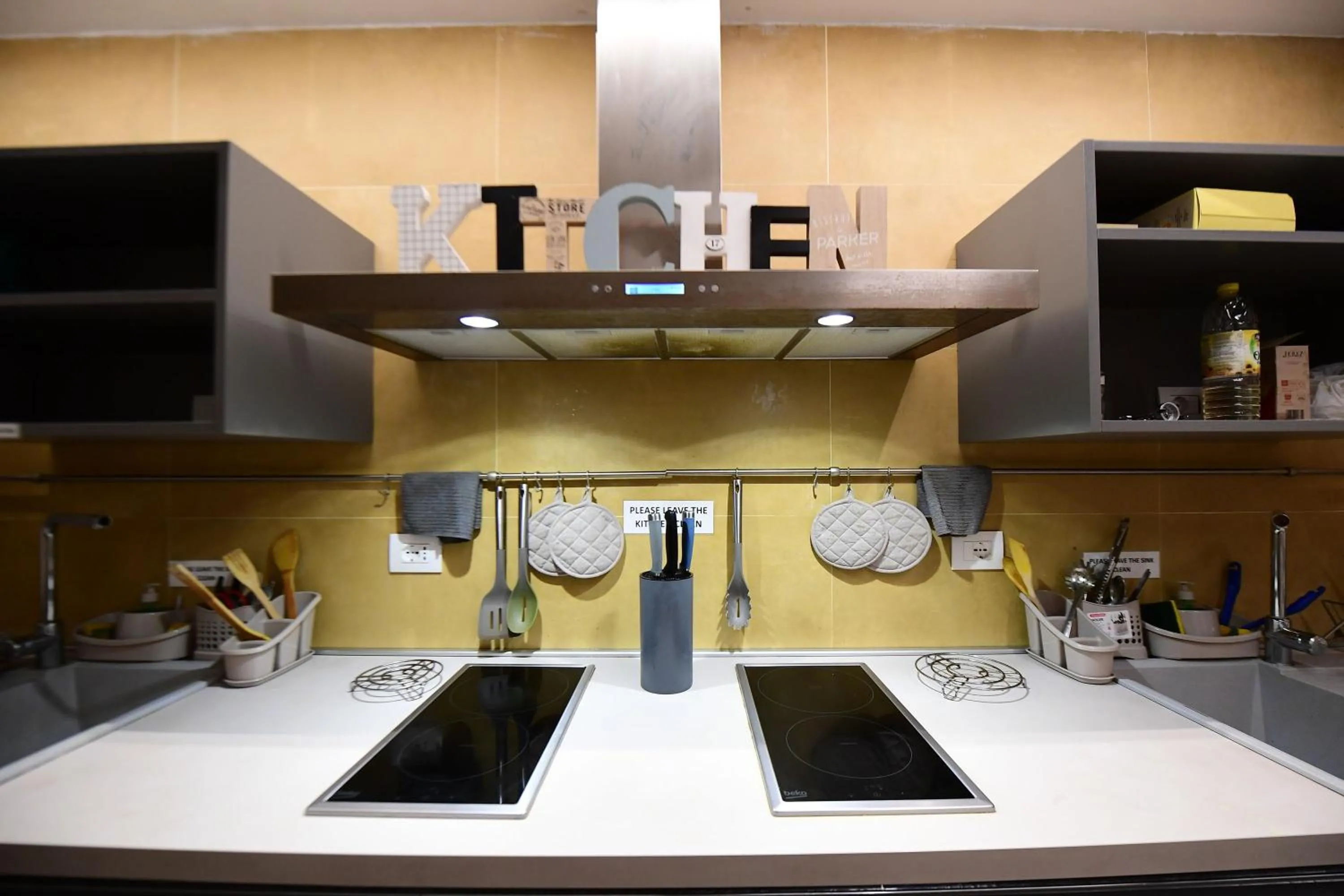 Communal kitchen in Little Italy Hostel Ex Chiesa S Donato