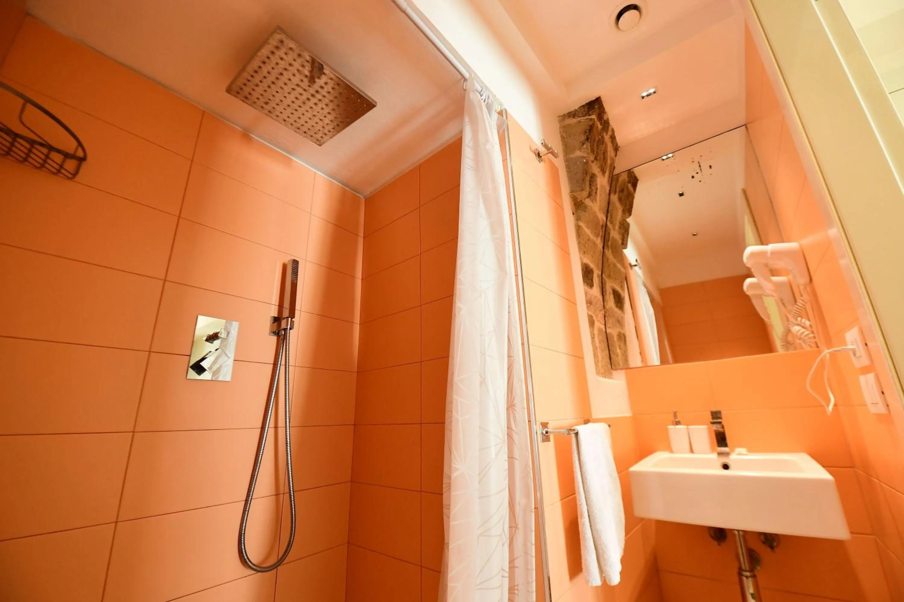 Shower in Little Italy Hostel Ex Chiesa S Donato