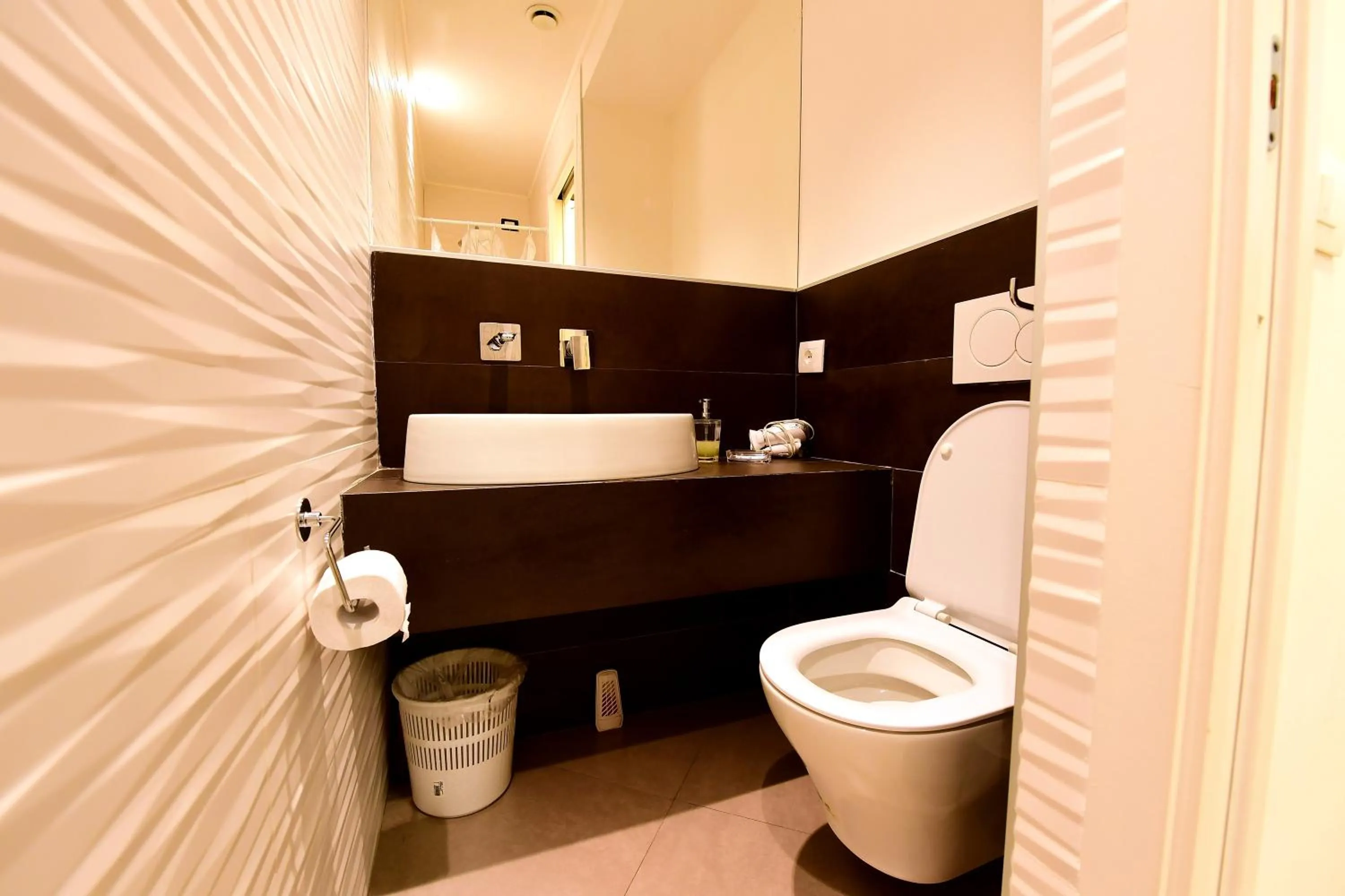 Bathroom in Little Italy Hostel Ex Chiesa S Donato