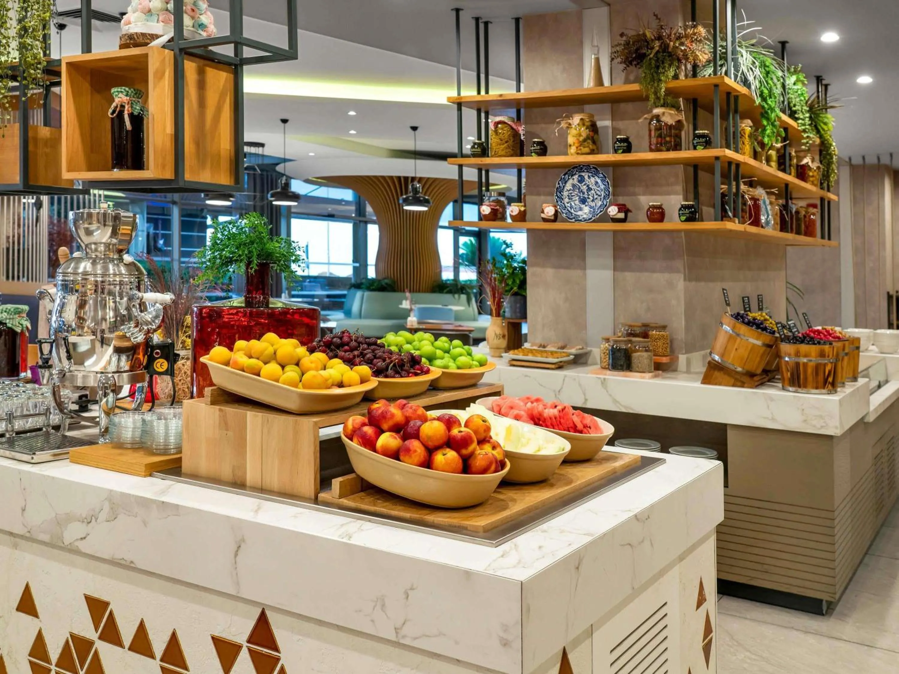 Restaurant/places to eat in Novotel Istanbul Zeytinburnu