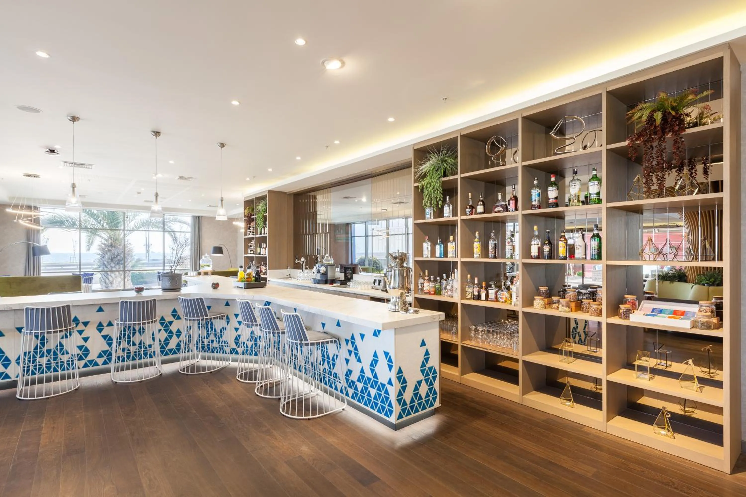 Lounge or bar in Novotel Istanbul Zeytinburnu