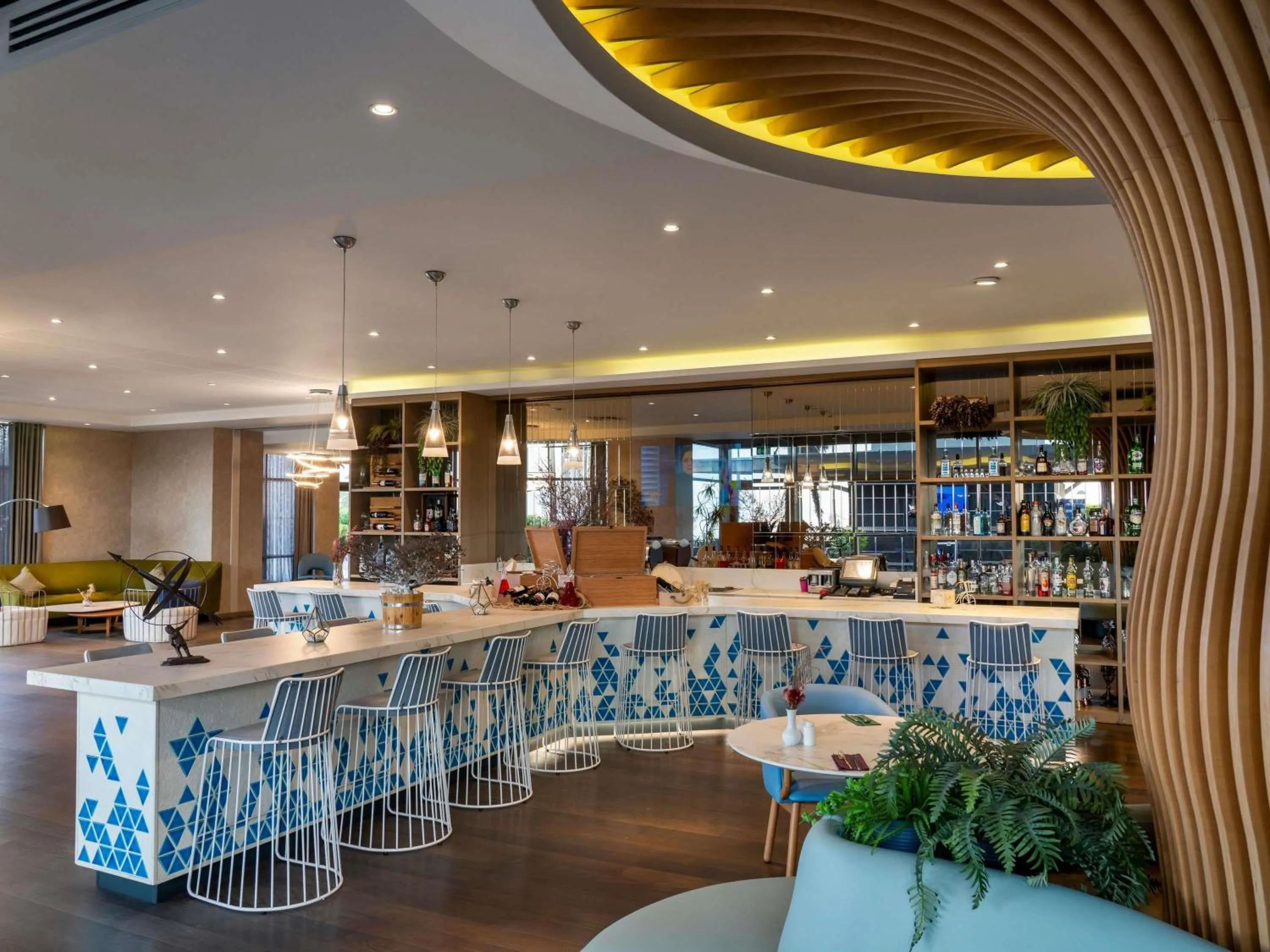 Lounge or bar in Novotel Istanbul Zeytinburnu
