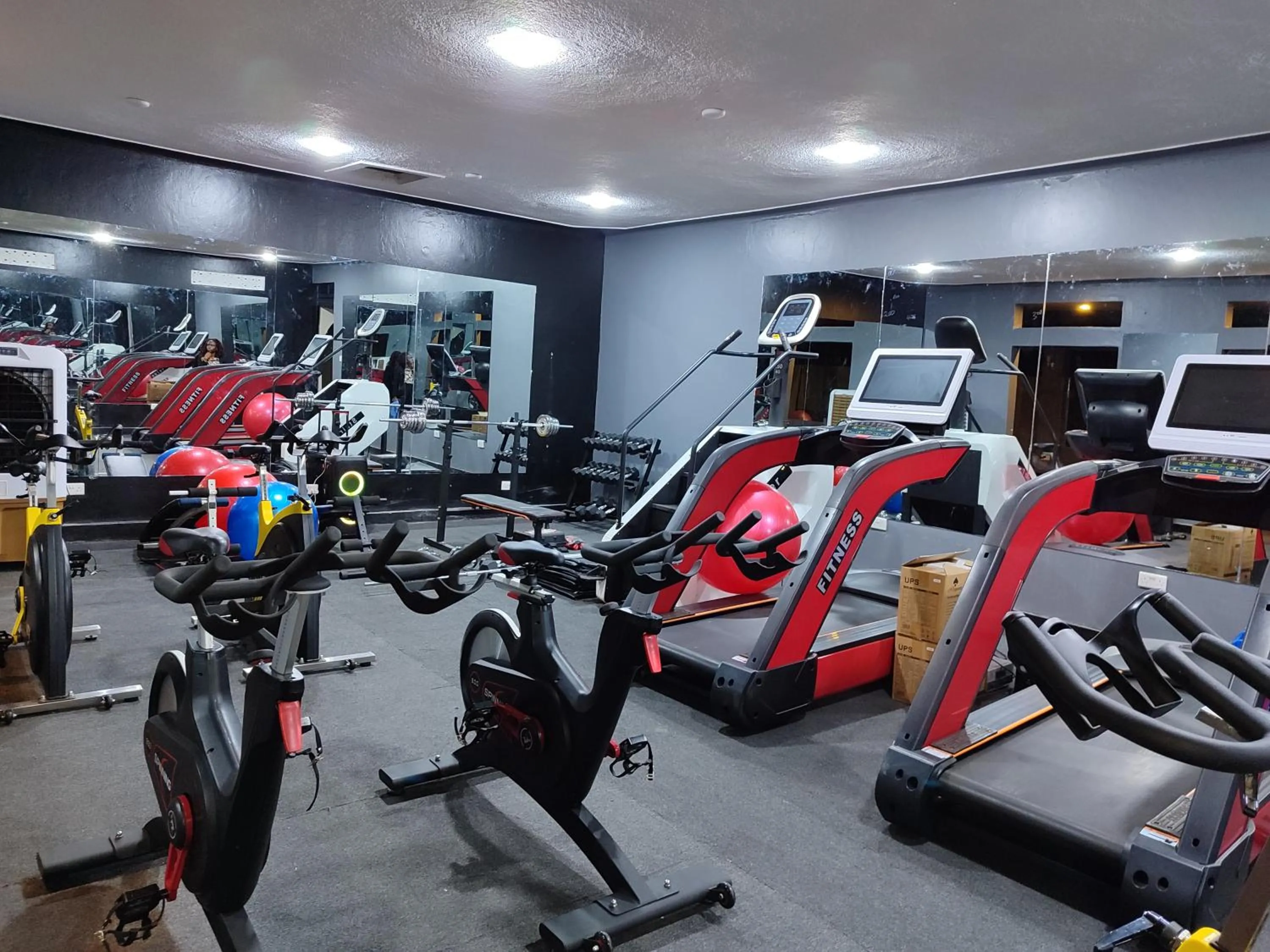 Fitness centre/facilities in Garden Courts Hotel Masaka