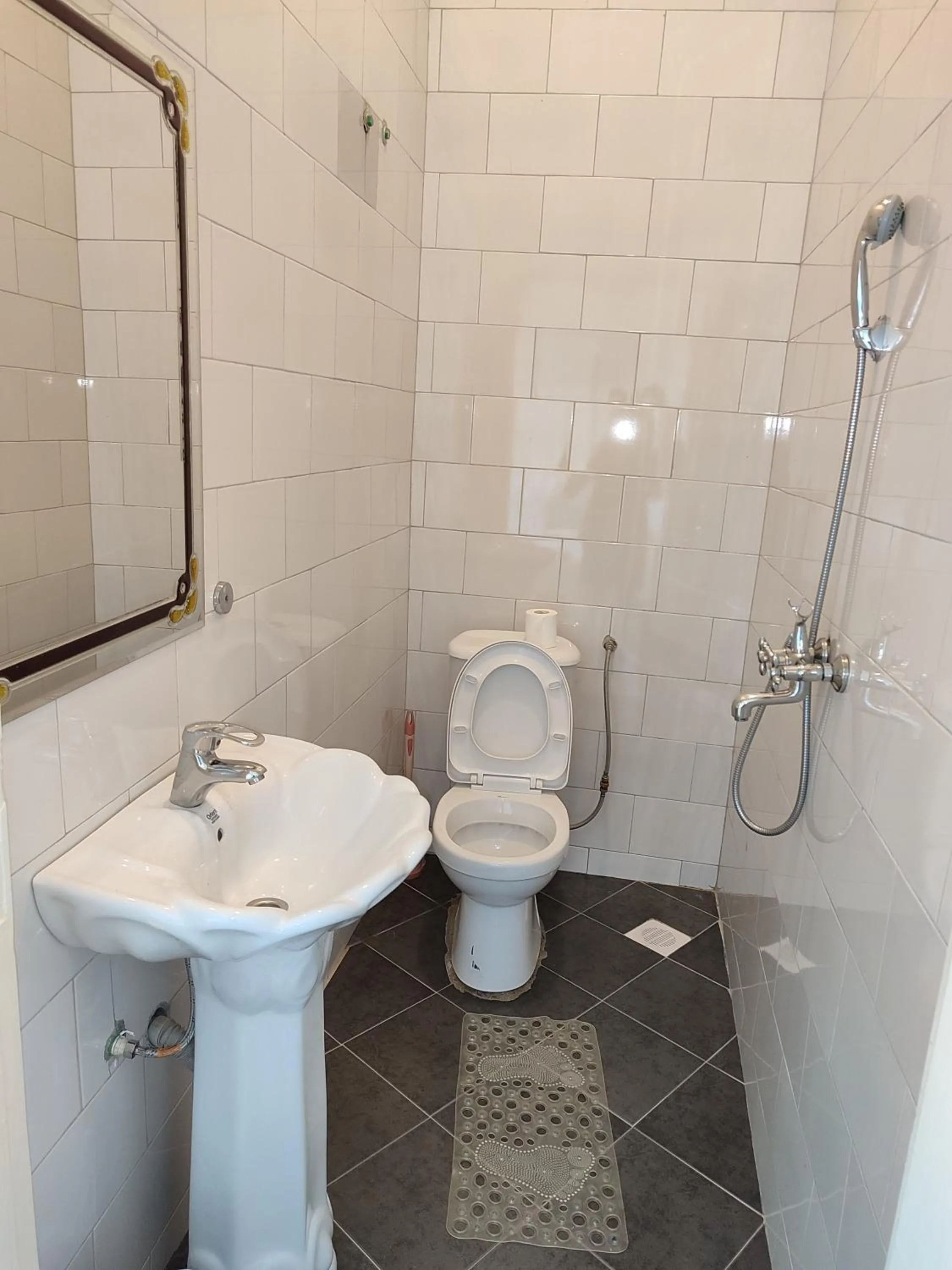 Bathroom in Garden Courts Hotel Masaka