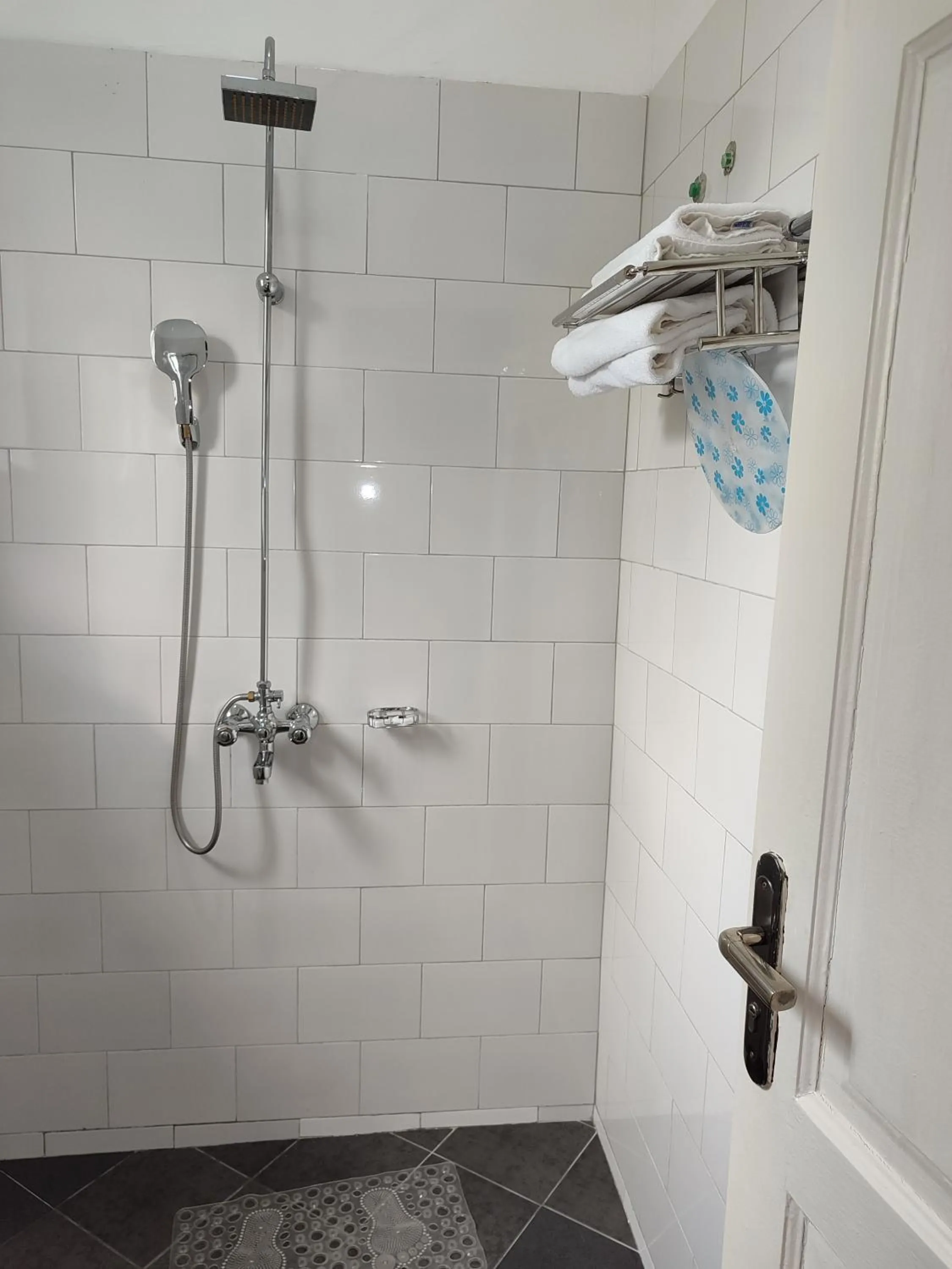 Shower in Garden Courts Hotel Masaka