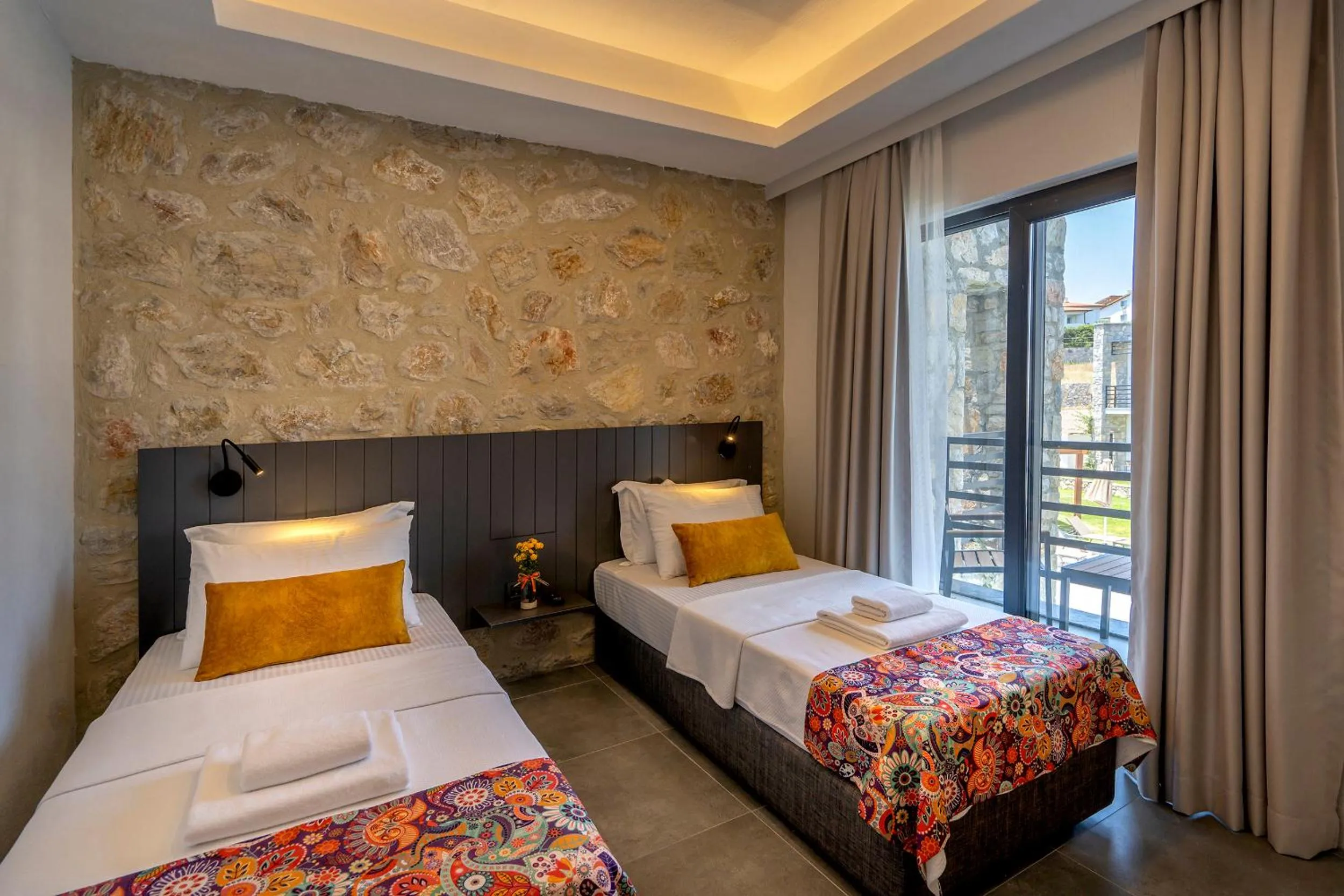 Bed in DADYA BORA HOTEL