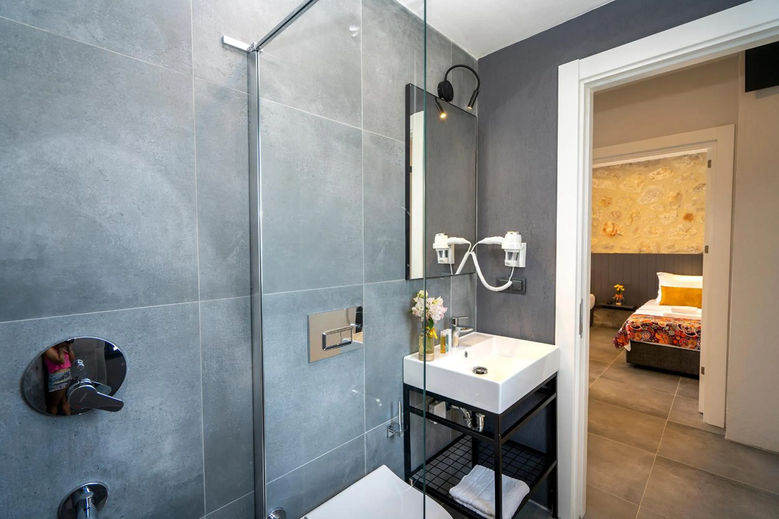 Bathroom in DADYA BORA HOTEL