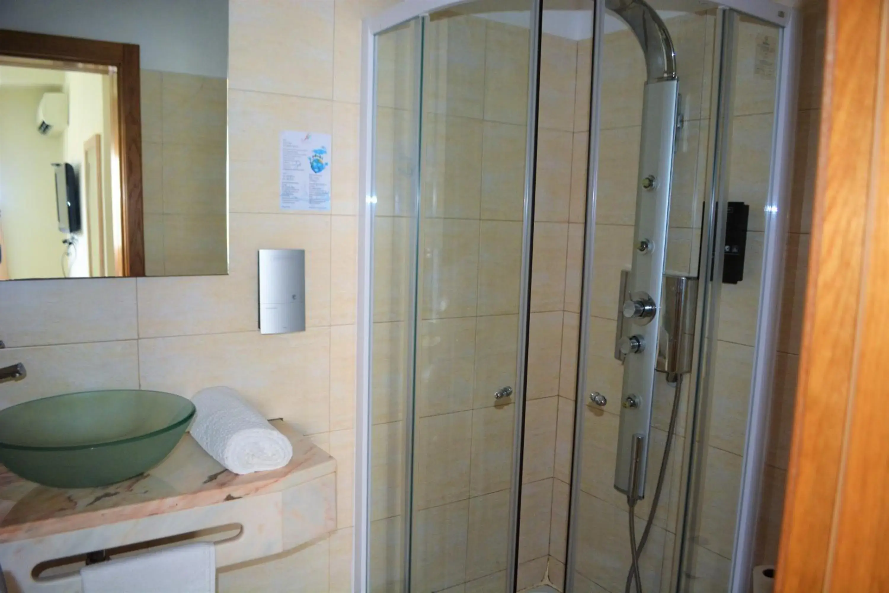 Standard Double Room in Sol Hotel Standard Double Room in Sol Hotel