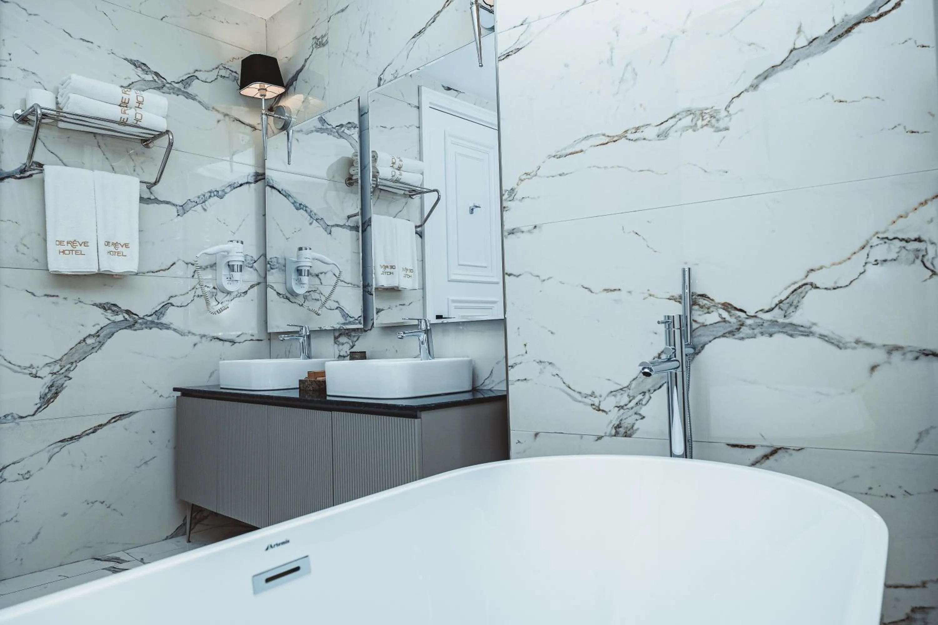 Shower in Hotel De Reve Galata-Special Class