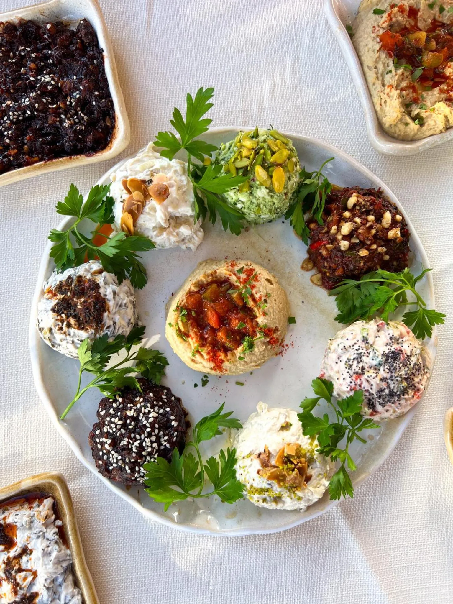 Restaurant/places to eat in Hotel De Reve Galata-Special Class