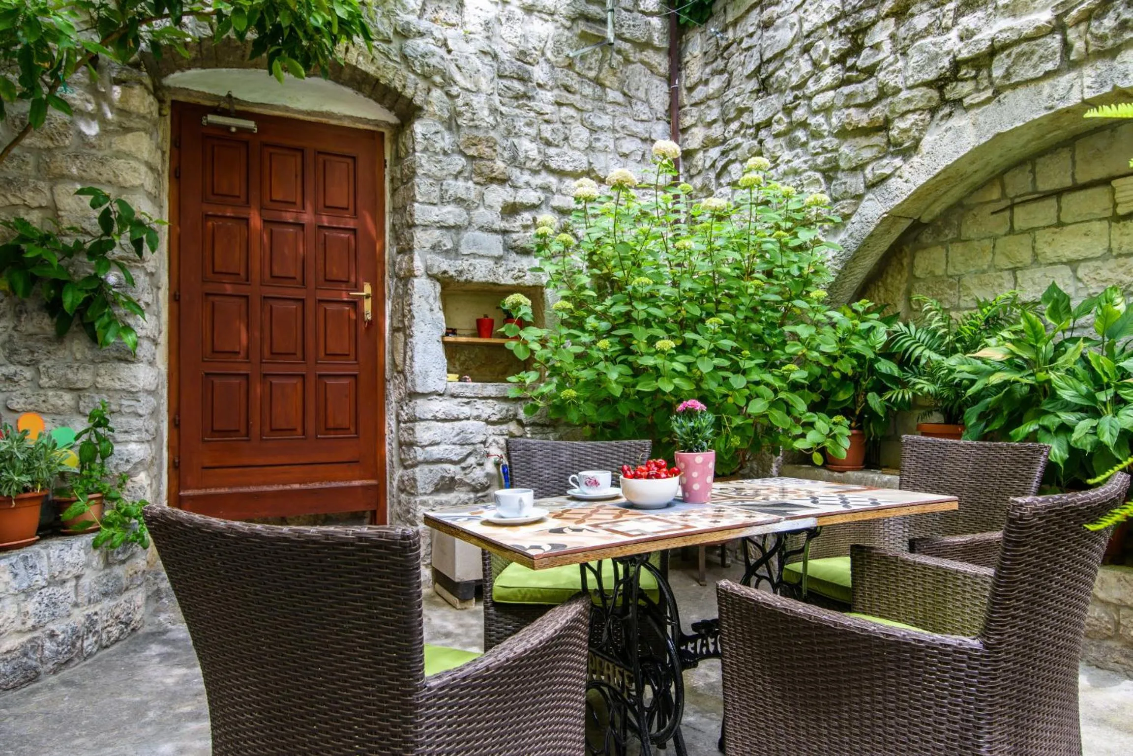 Patio in Studio Terrace Borgoforte