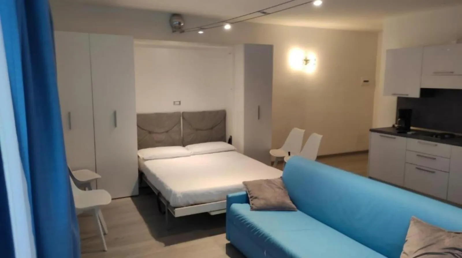 Bed in Hotel Dolomiti