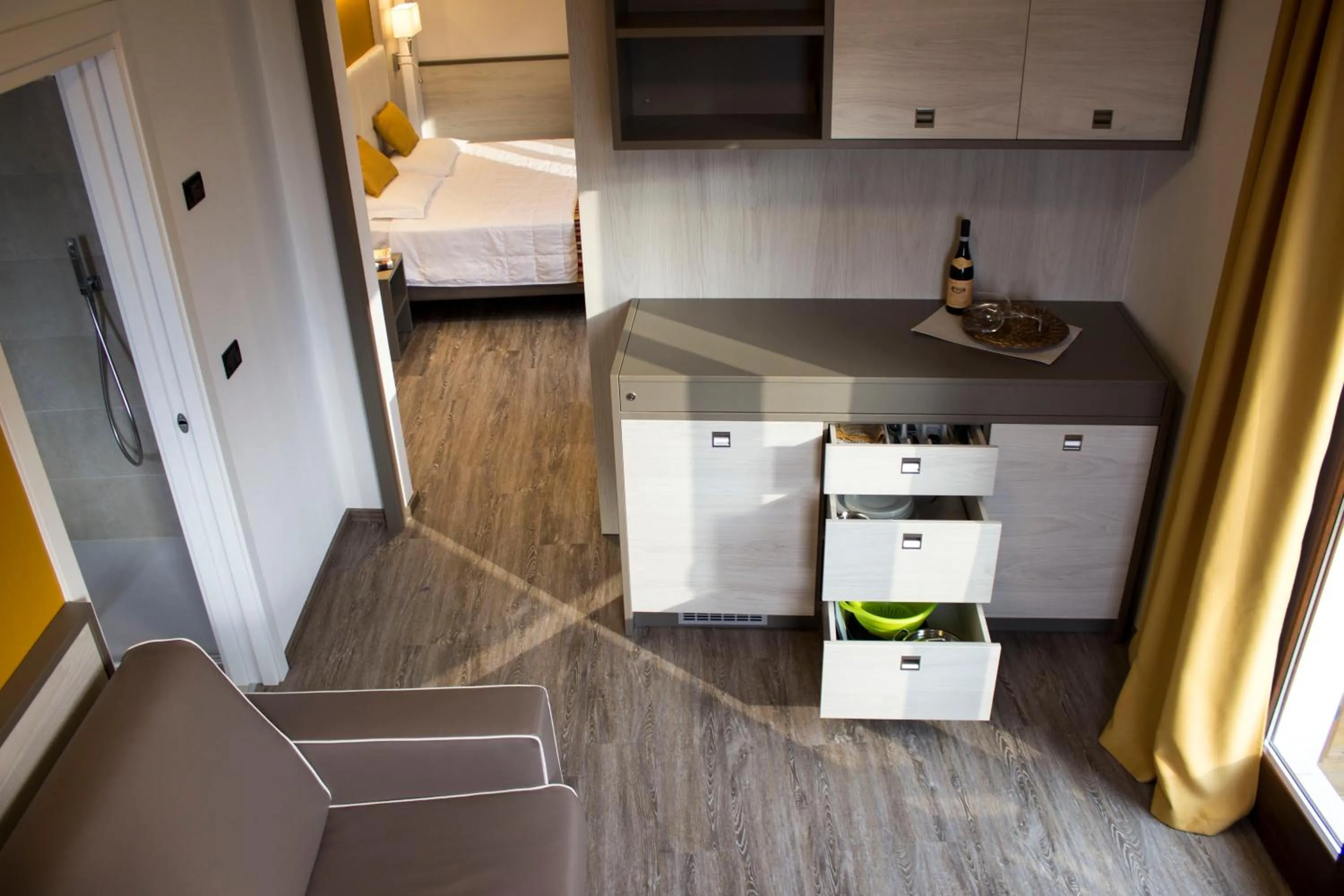 Kitchen or kitchenette, Bed in Hotel Dolomiti