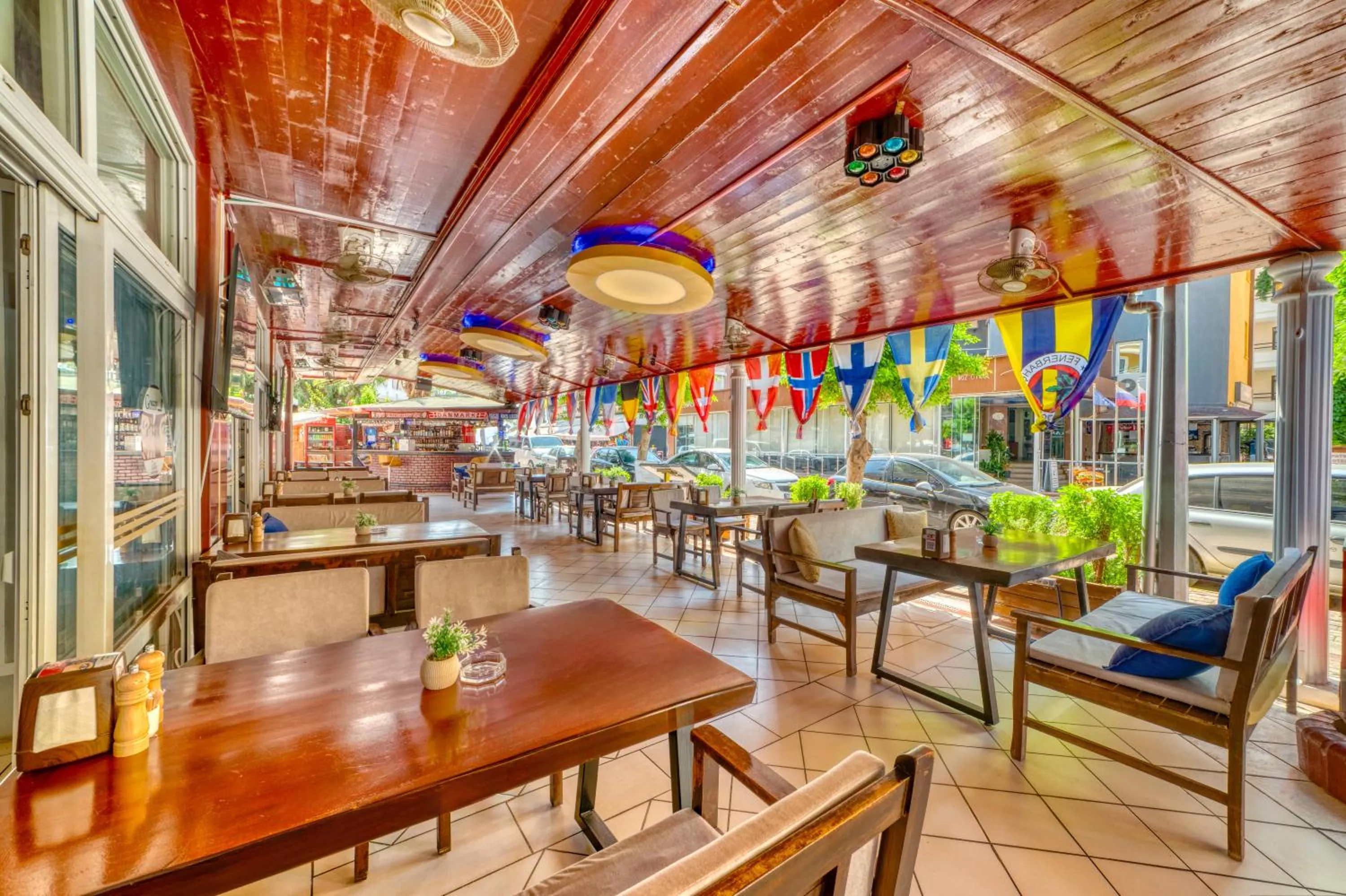 Restaurant/places to eat in Cleopatra Ada Apart