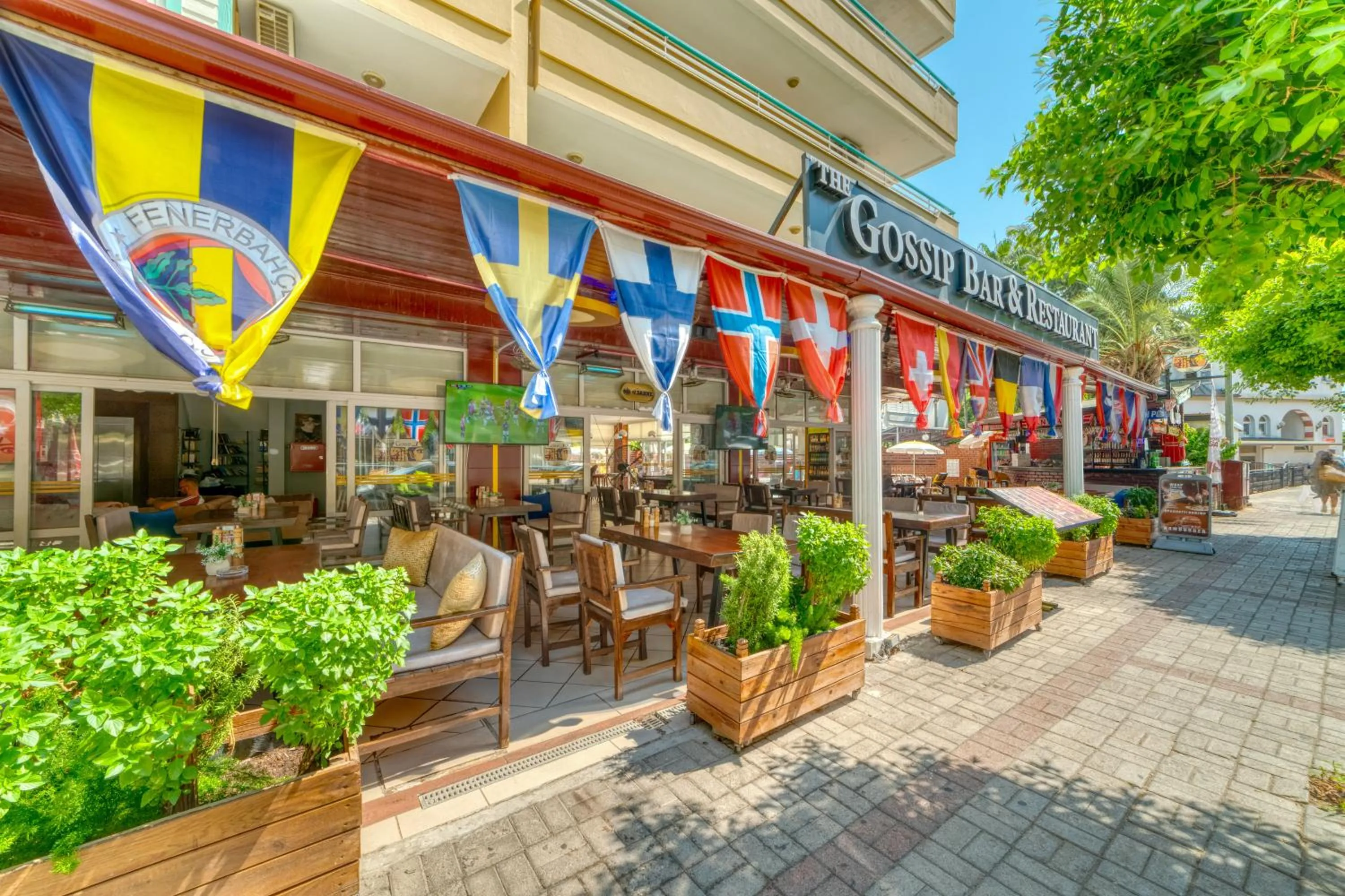 Restaurant/places to eat in Cleopatra Ada Apart