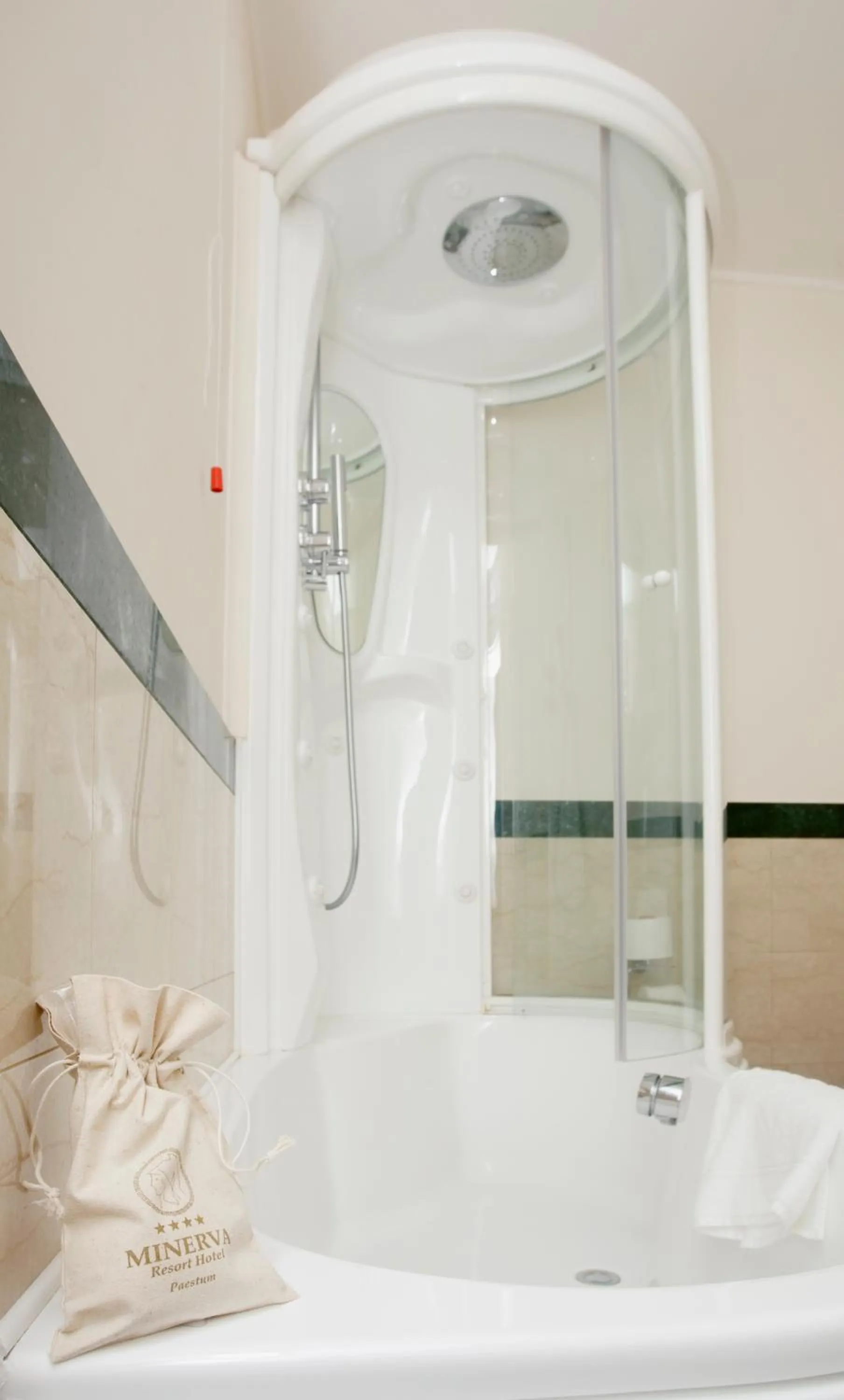Shower in Minerva Resort Hotel