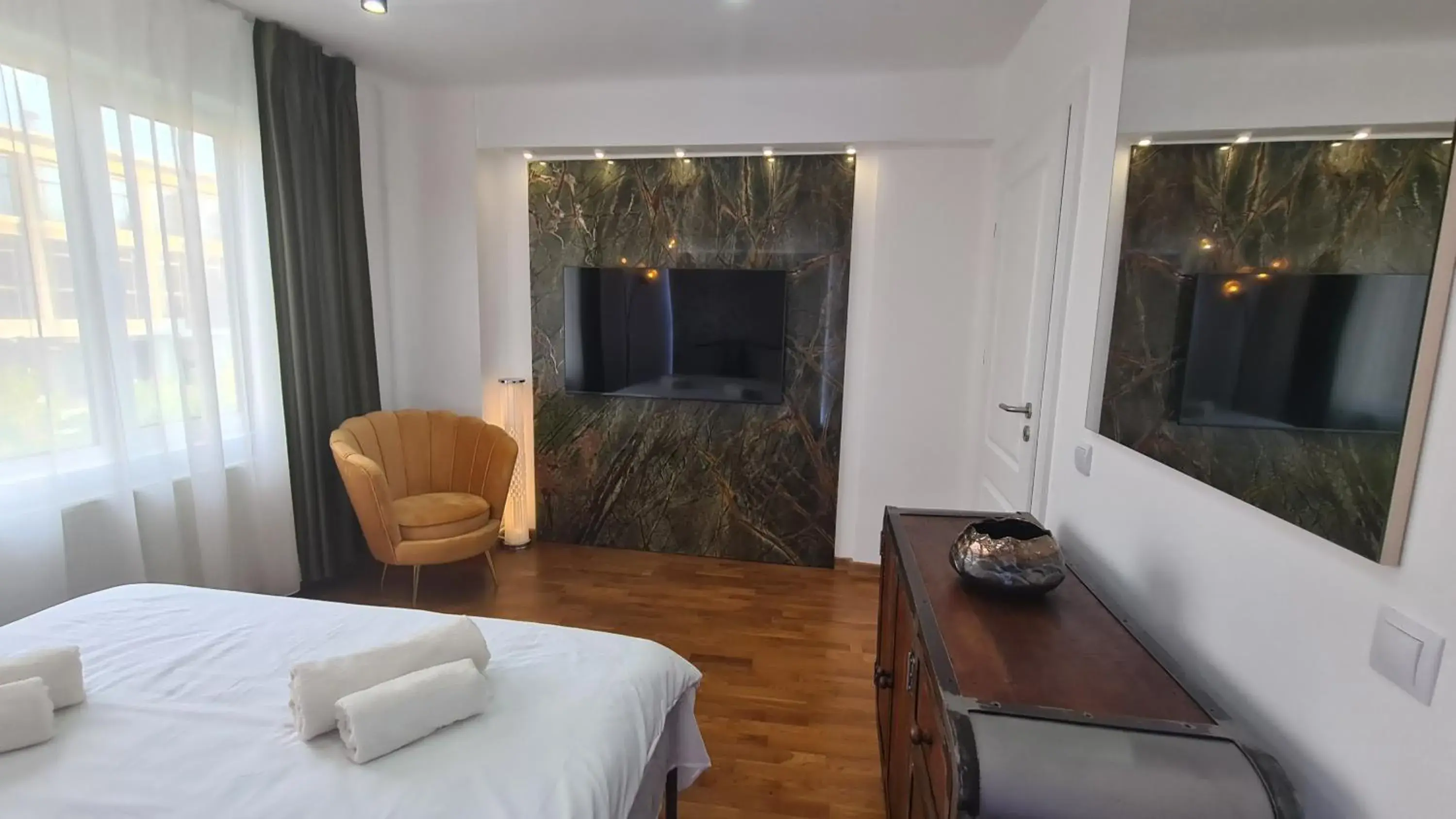 Two-Bedroom Apartment - single occupancy in Main square 5 star luxury apartment with view Two-Bedroom Apartment - single occupancy in Main square 5 star luxury apartment with view