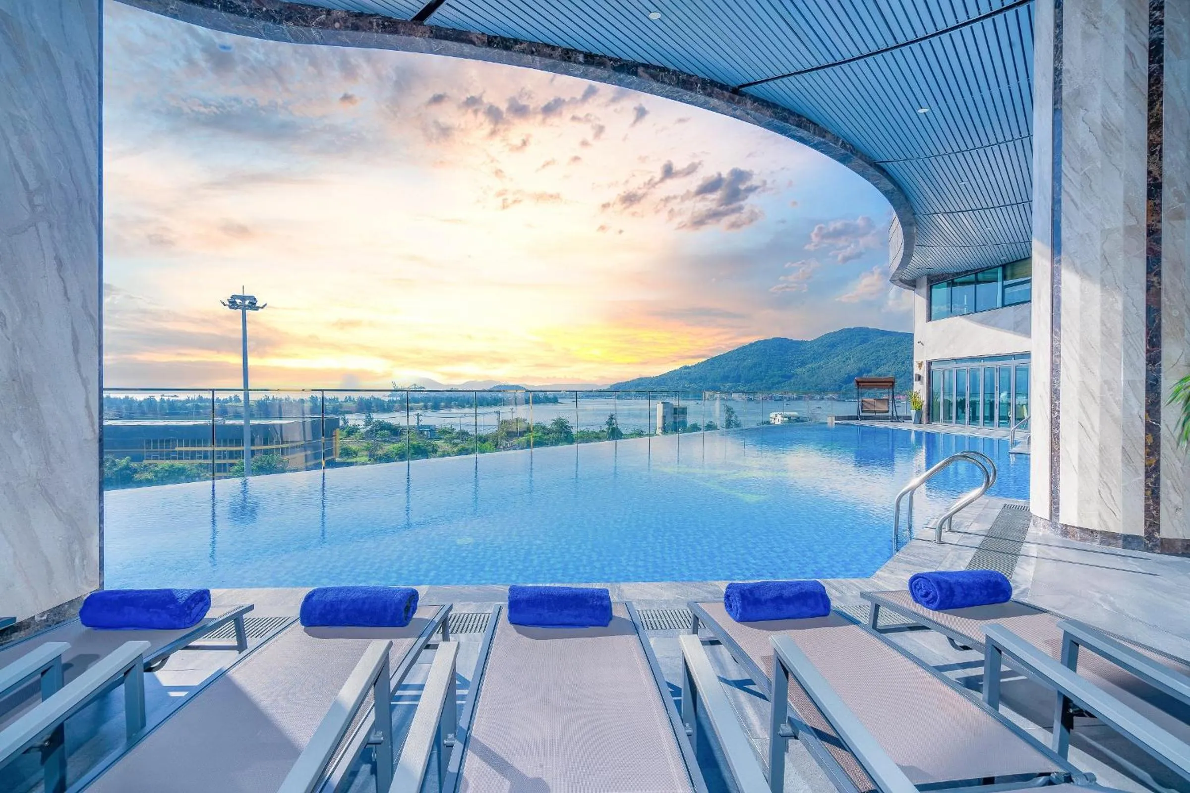 Beach in Alan Sea Hotel Danang