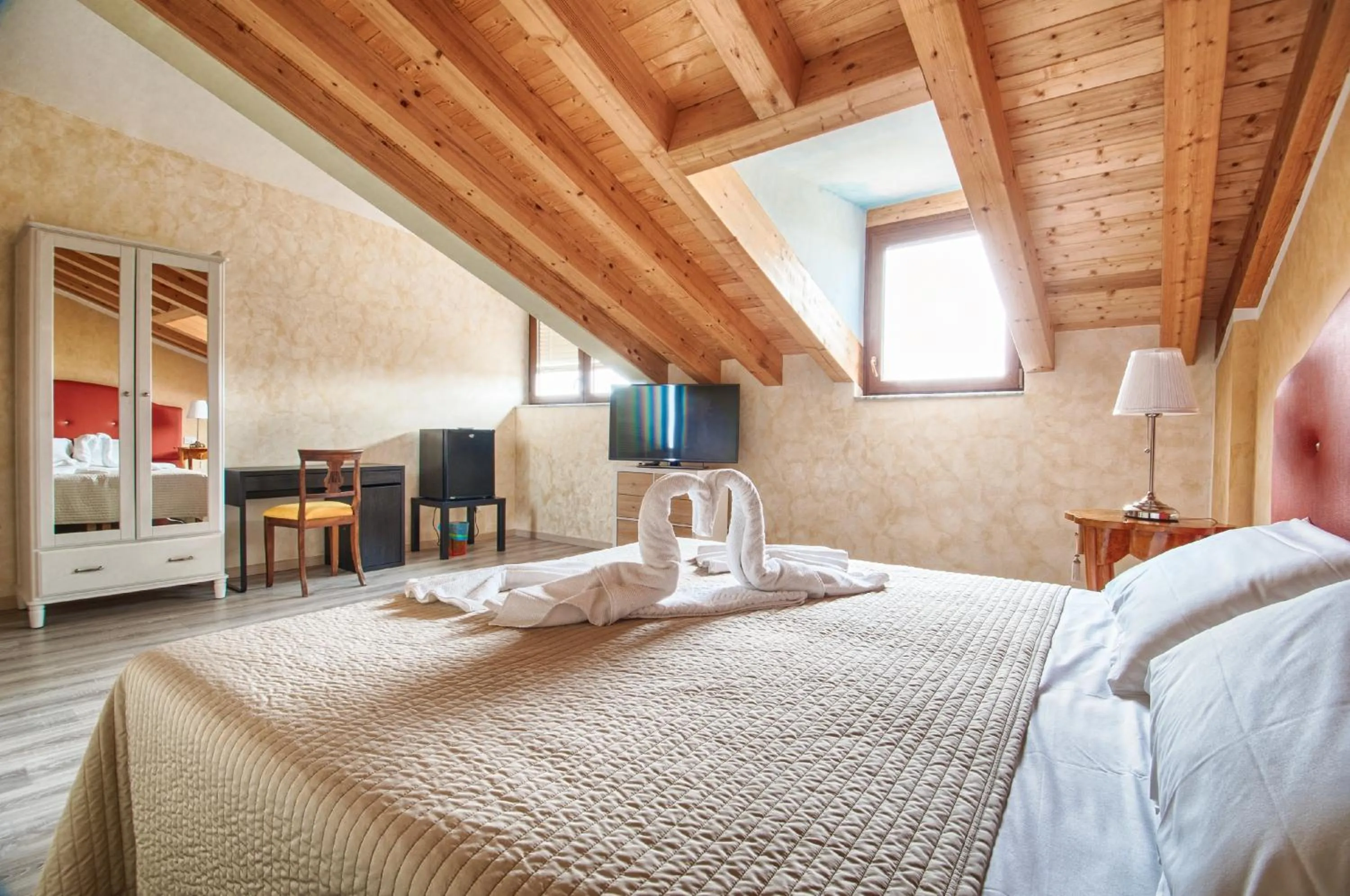 Bedroom, Bed in Lady Verona Residence