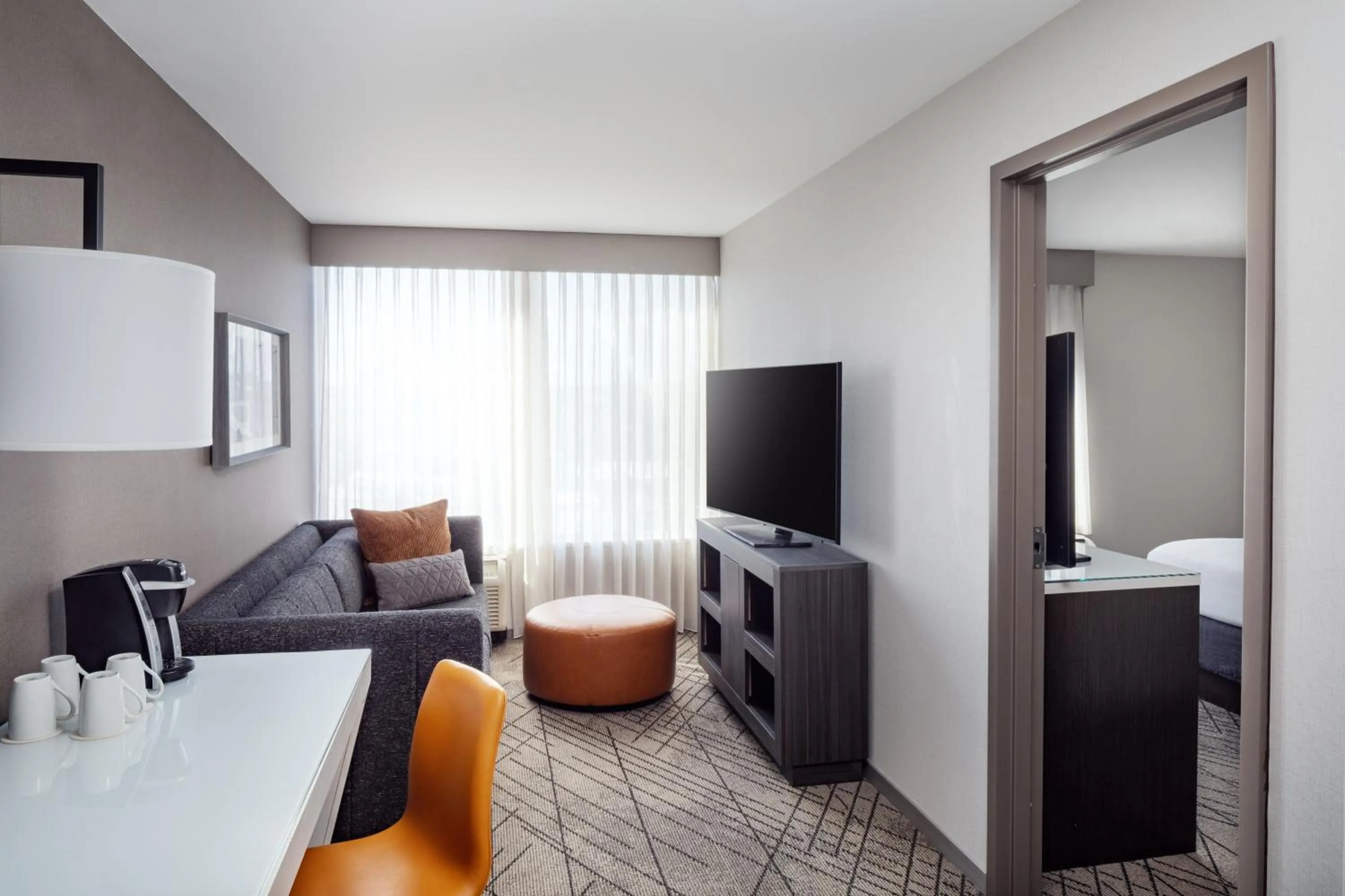 TV and multimedia in Hyatt House Washington DC Downtown Convention Center