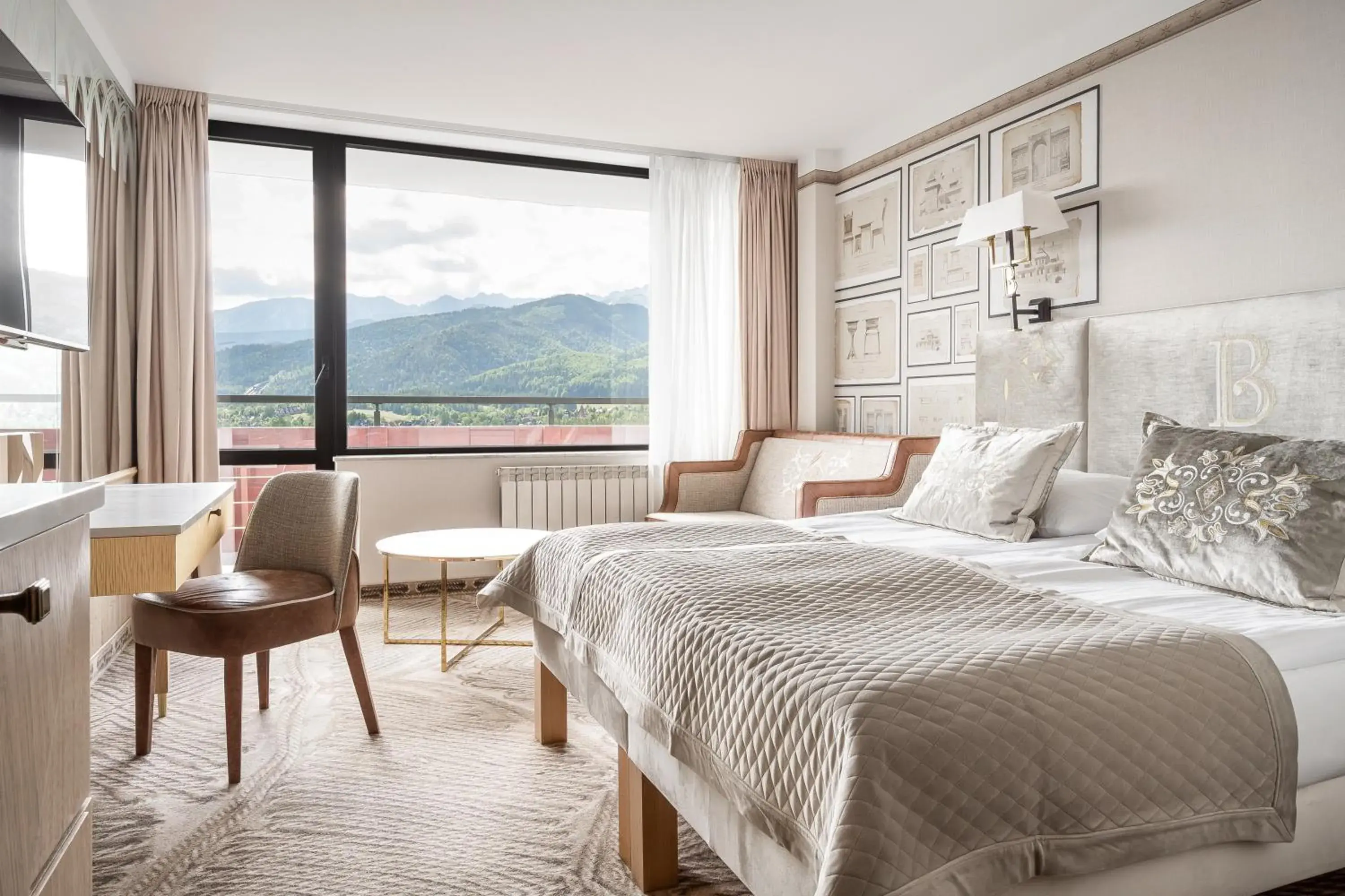 Deluxe Premium Double or Twin Room with Mountain View in Bachleda Hotel Kasprowy Deluxe Premium Double or Twin Room with Mountain View in Bachleda Hotel Kasprowy