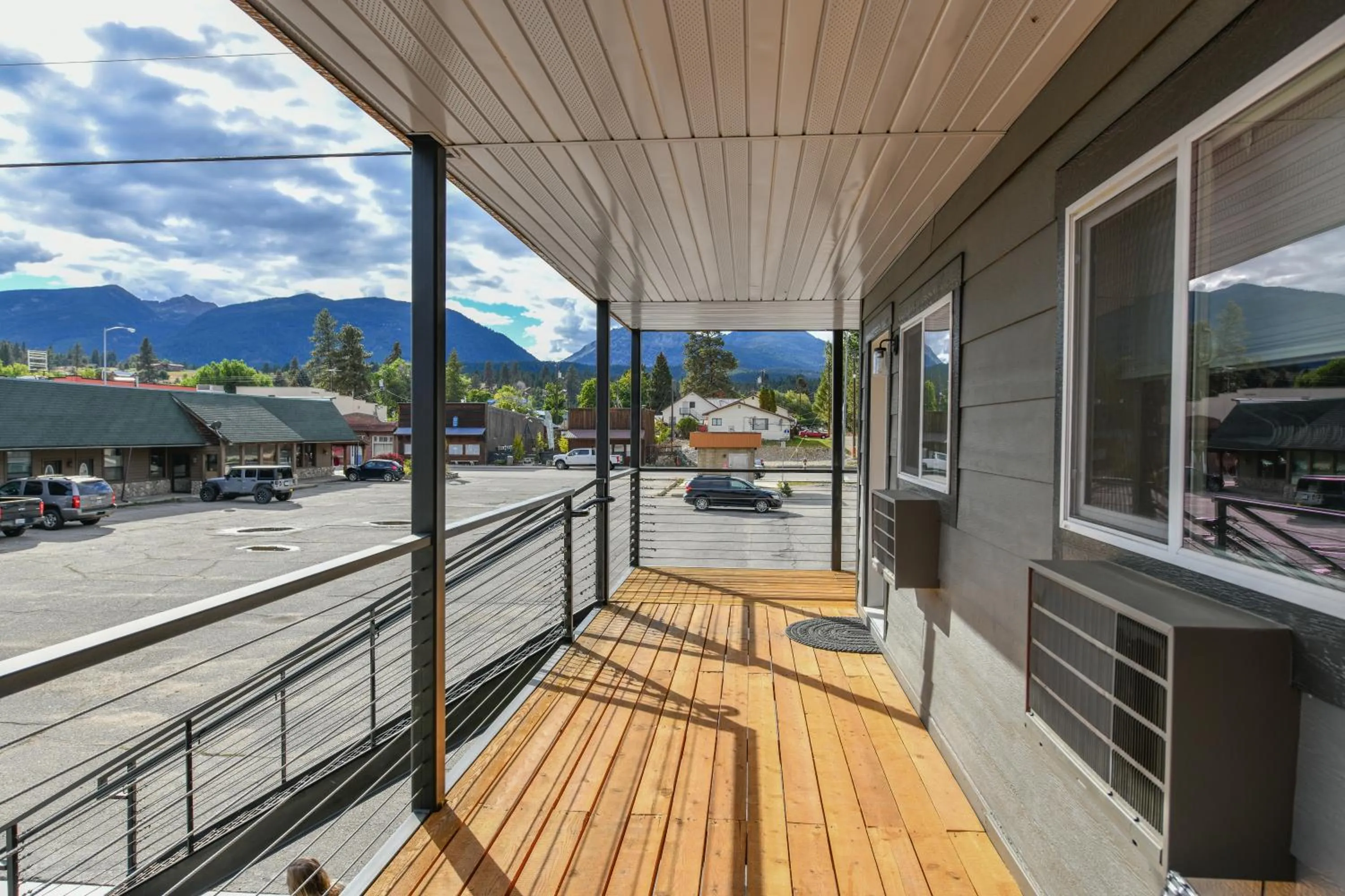 The Darmont Hotel and Suites